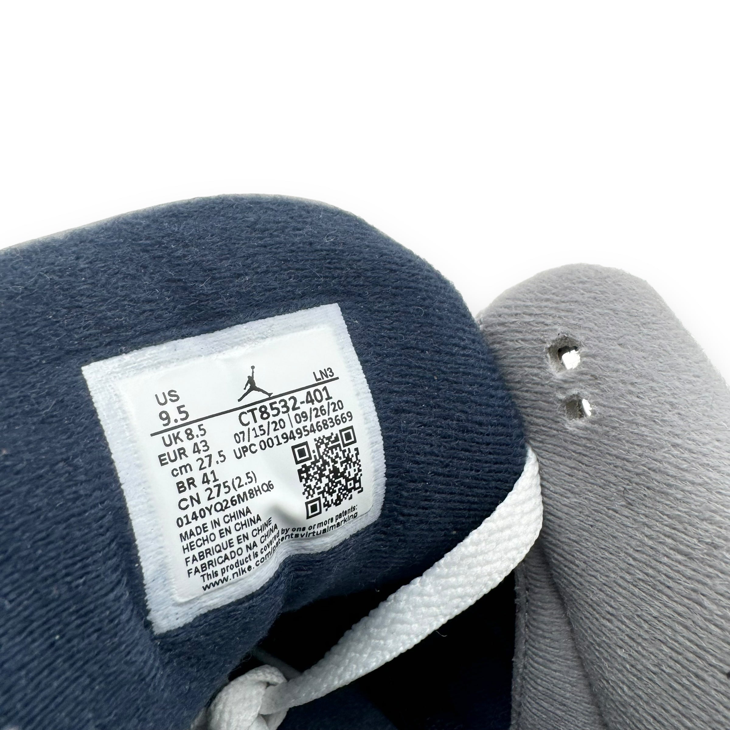 AIR JORDAN 3 RETRO GEORGETOWN SNEAKER NAVY / GREY UK8.5