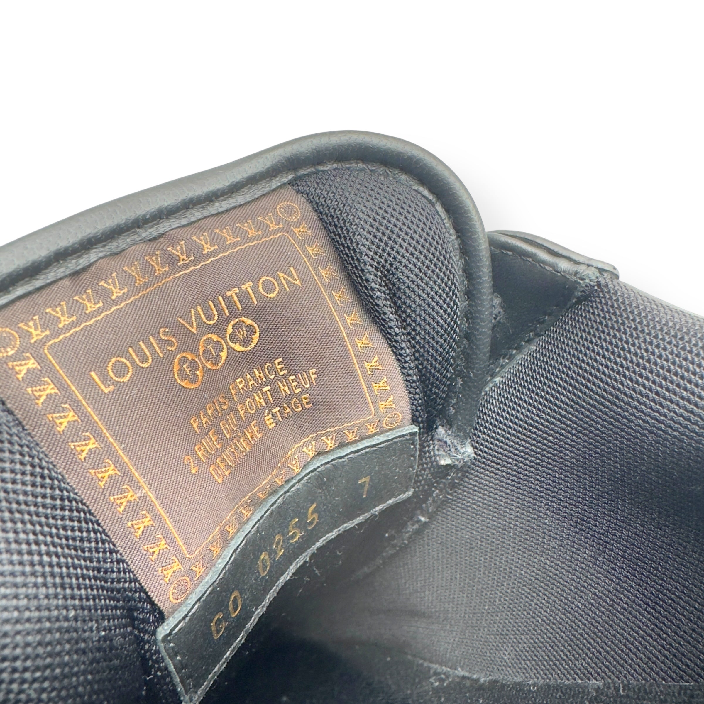 LOUIS VUITTON LV BUTTERSOFT SNEAKER BLACK UK7