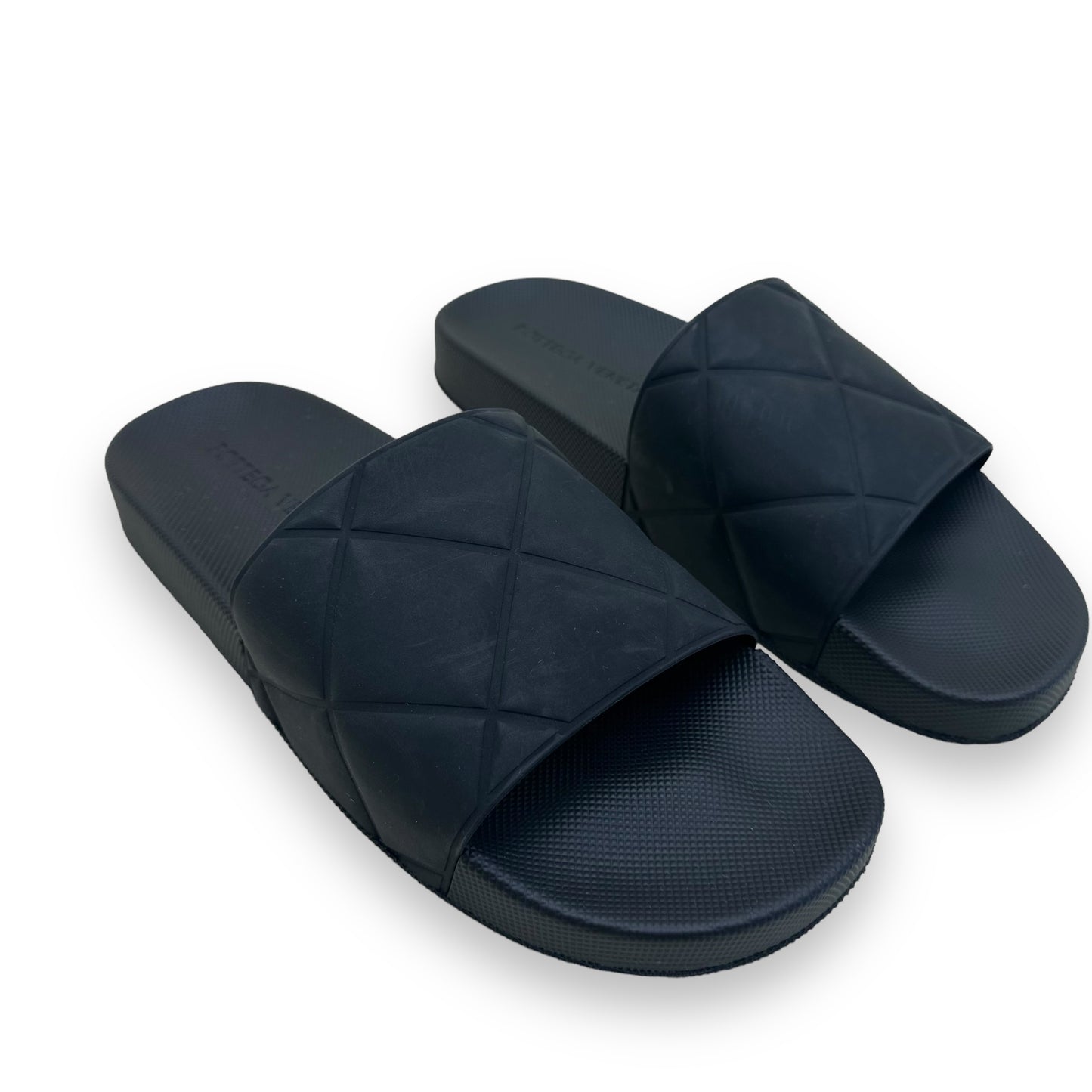 BOTTEGA VENETA QUILTED SLIDES BLACK UK7