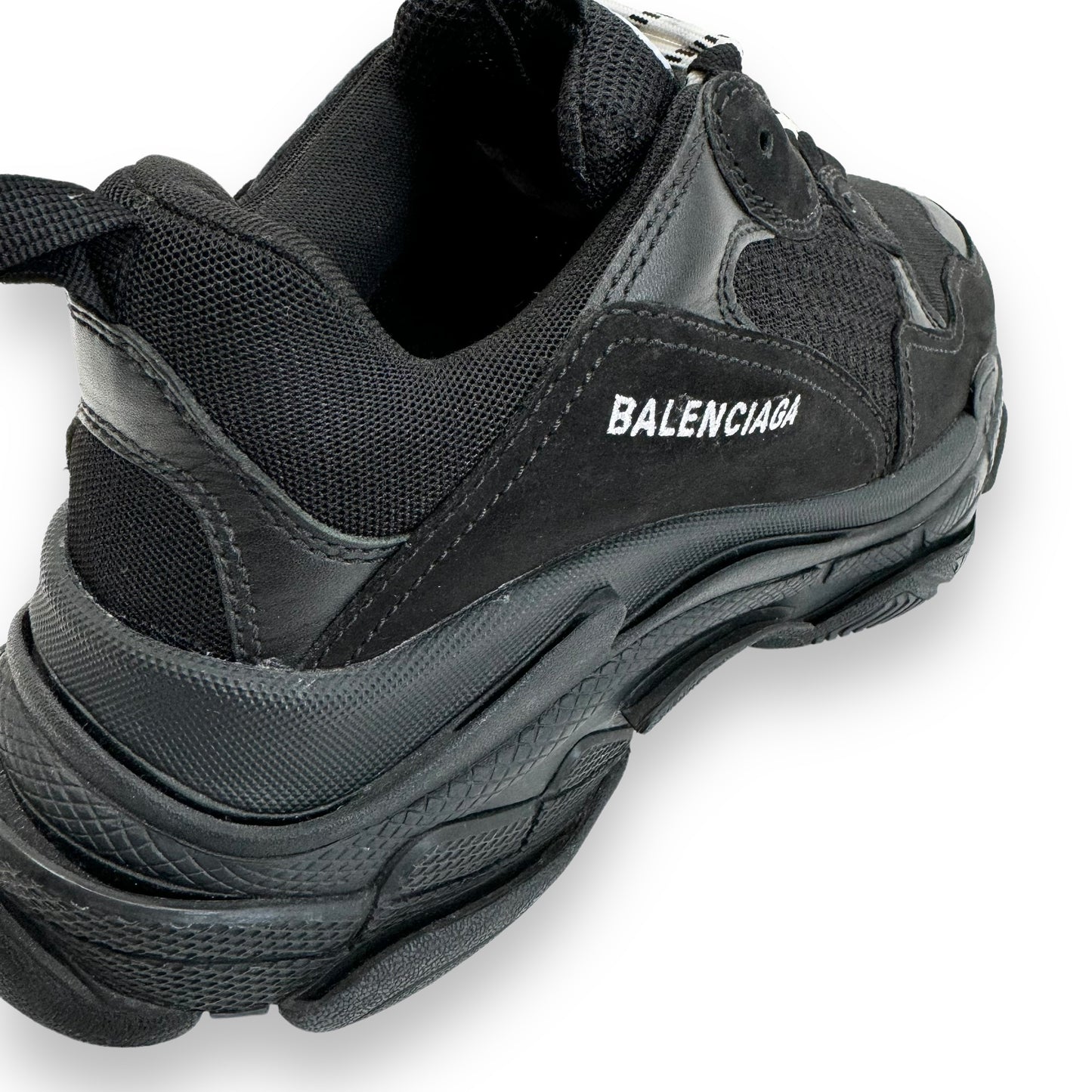 BALENCIAGA TRIPLE S SNEAKER BLACK UK8