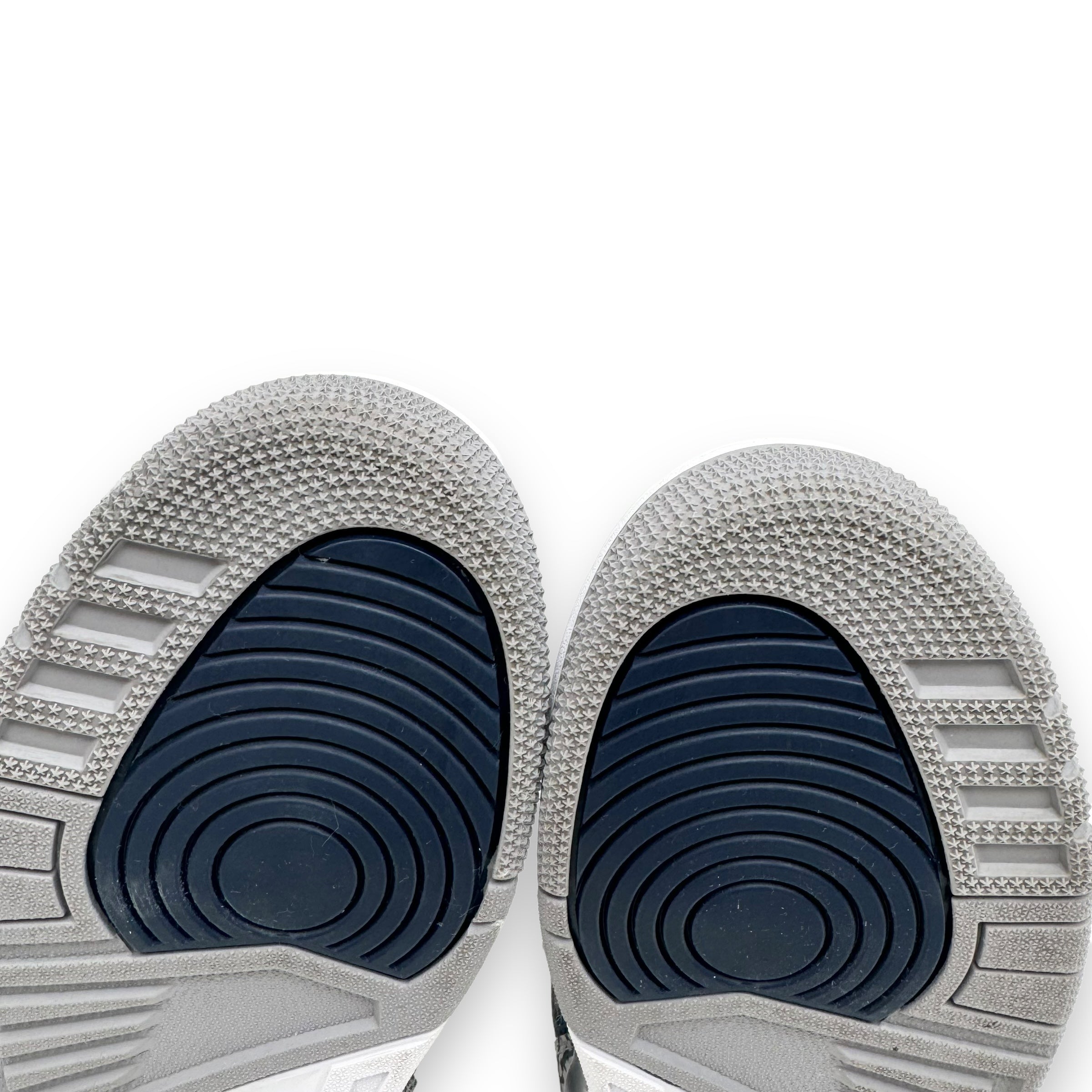 AIR JORDAN 3 RETRO GEORGETOWN SNEAKER NAVY / GREY UK8.5