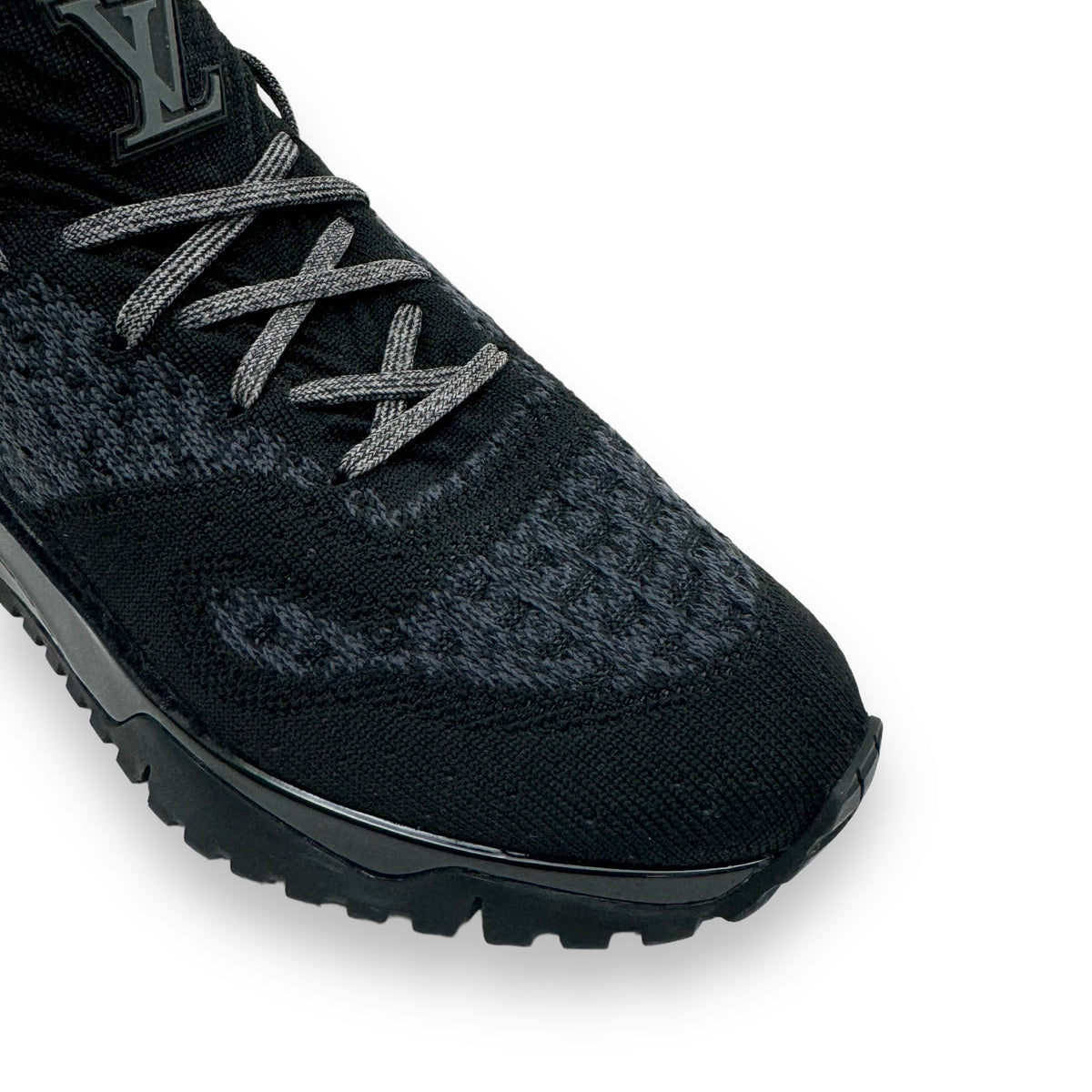 LOUIS VUITTON VNR SNEAKER BLACK UK8.5