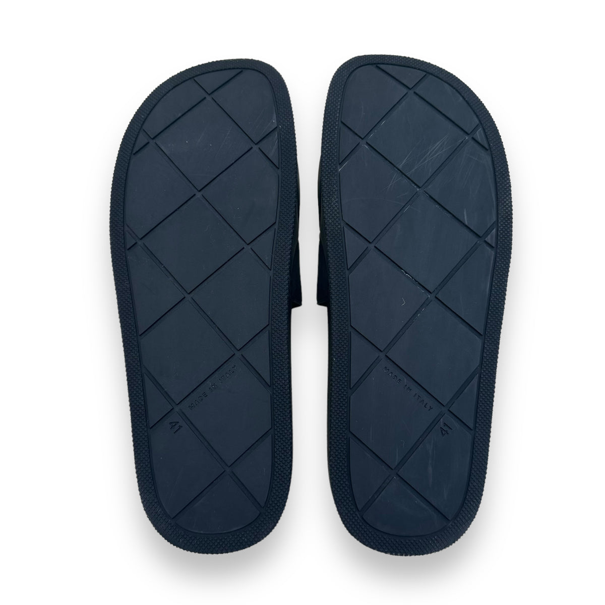 BOTTEGA VENETA QUILTED SLIDES BLACK UK7