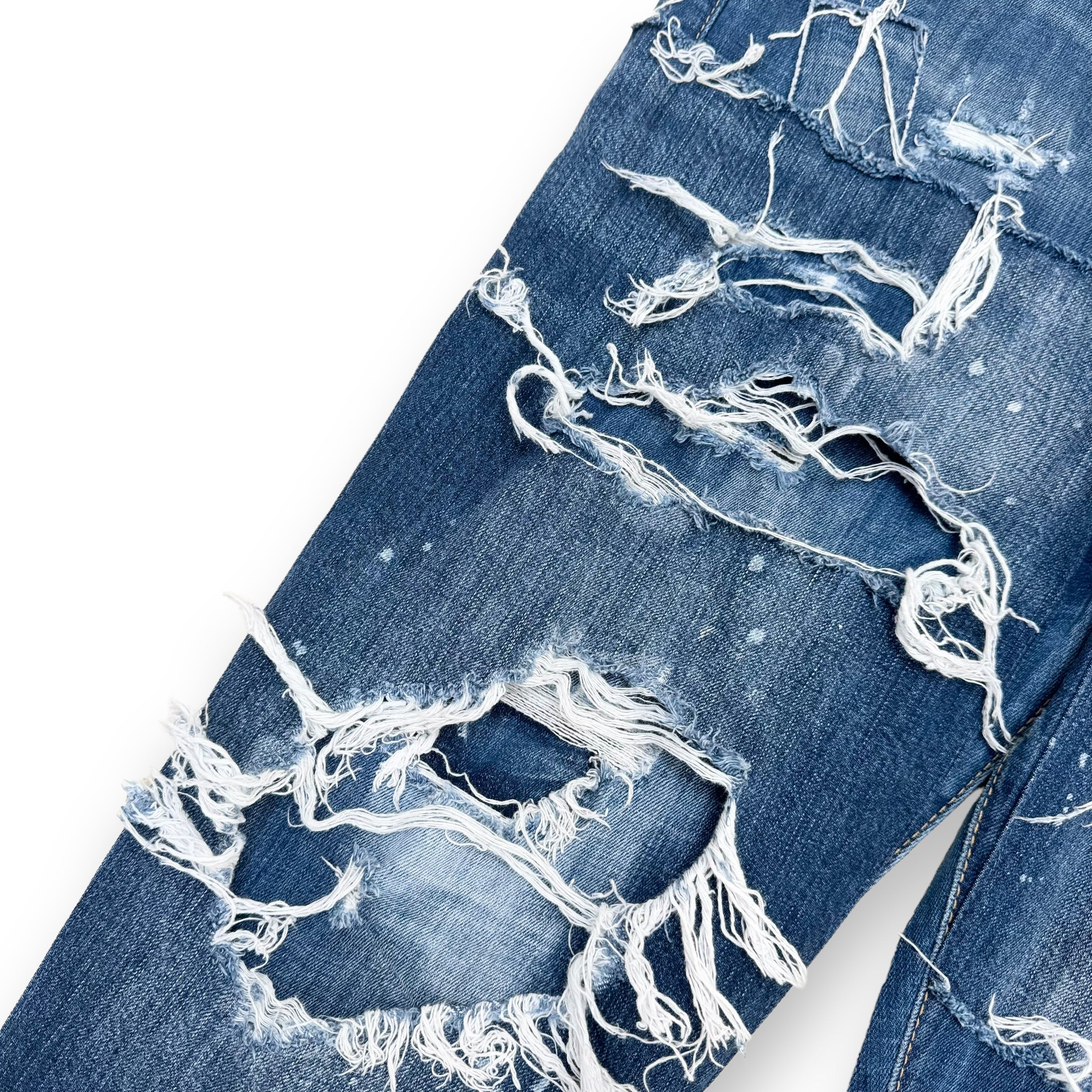 DSQUARED2 EXTREME RIP DISTRESSED SHORT DENIM JEANS L