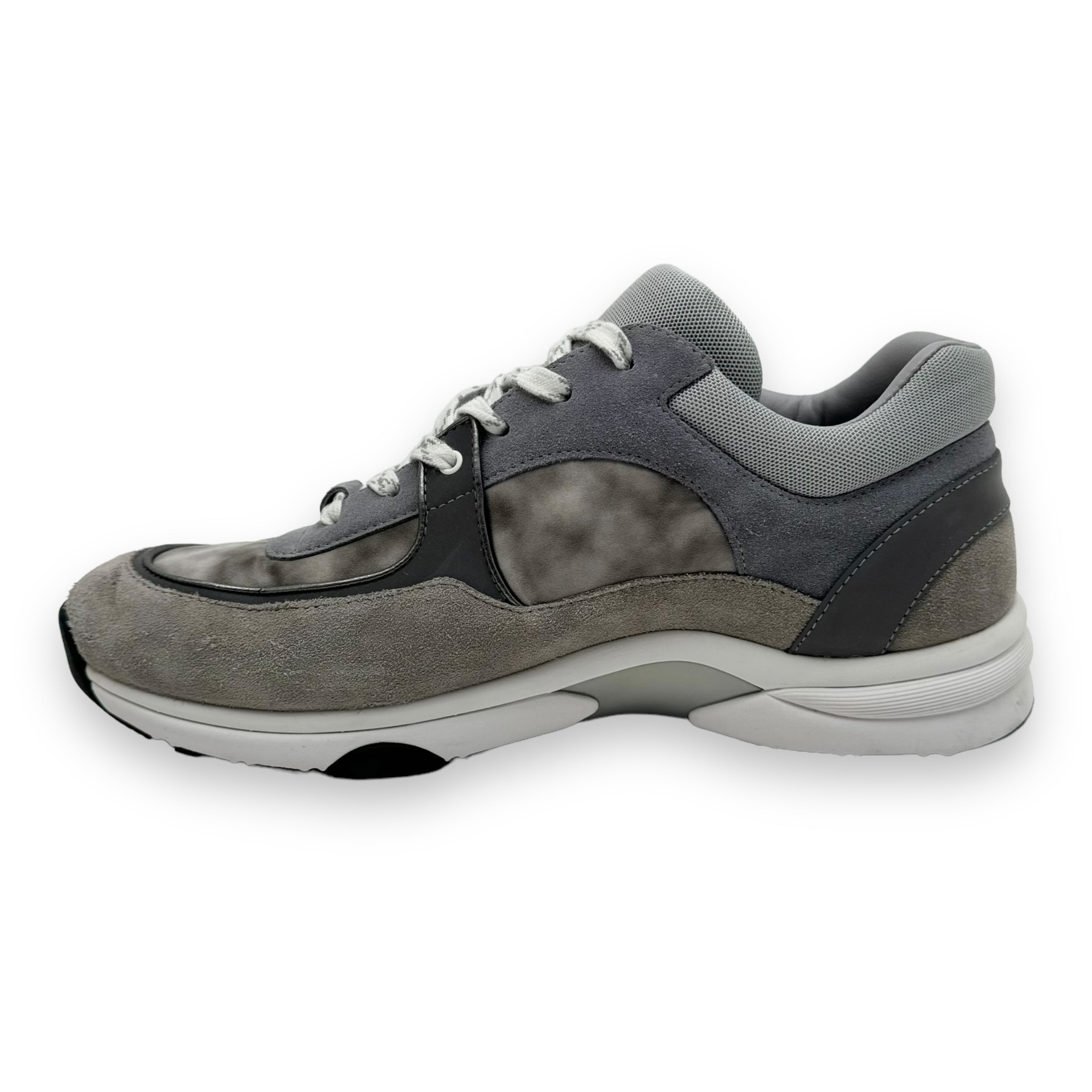 CHANEL CC LOW TOP SNEAKER GREY UK9