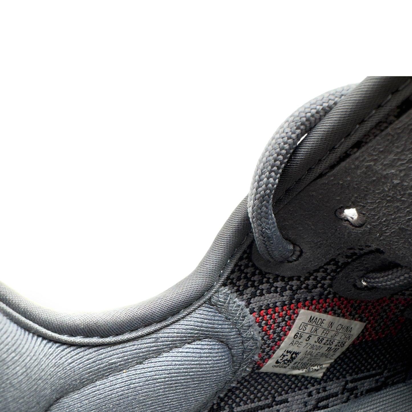 YEEZY WOMENS BOOST 350 V2 SNEAKER BELUGA UK5