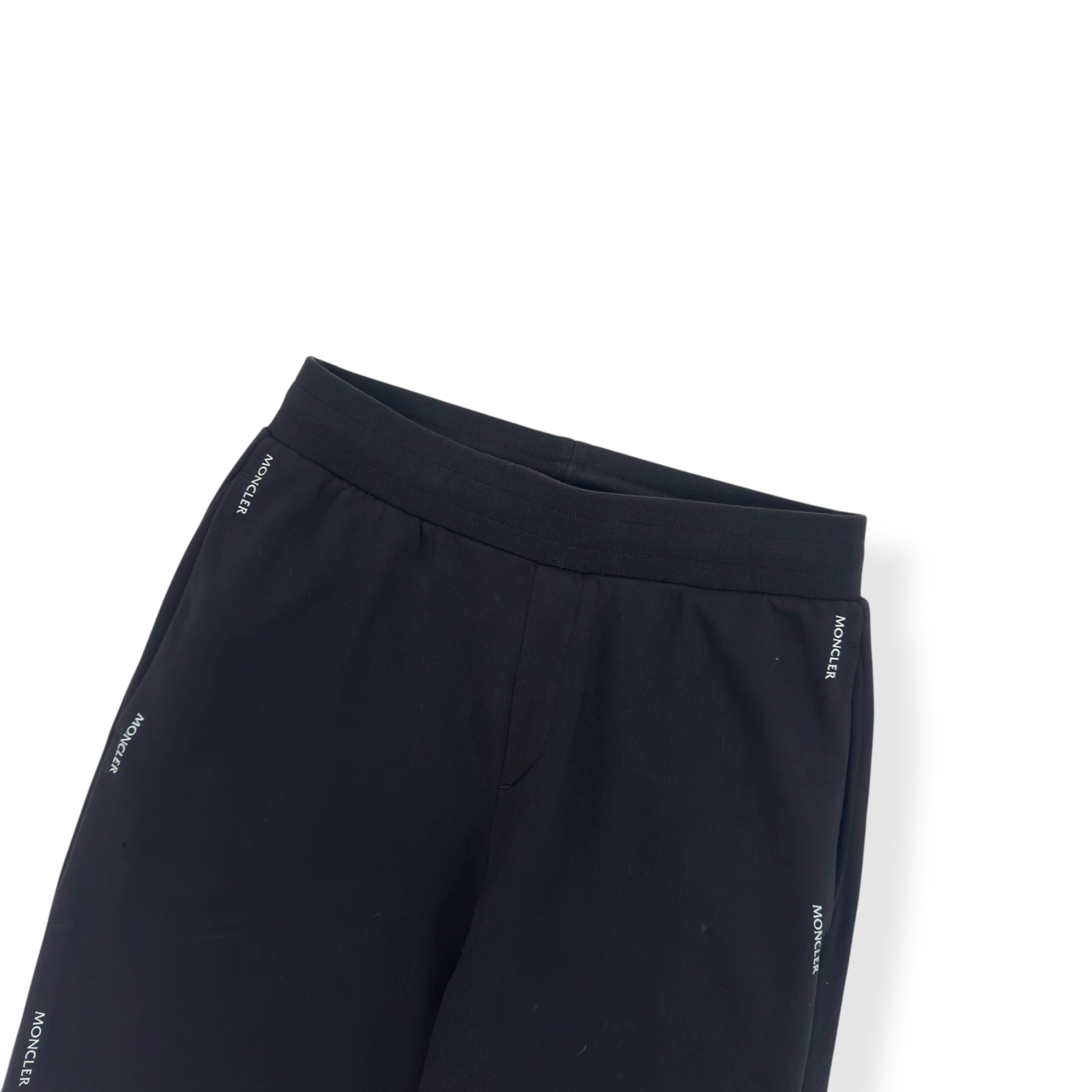 MONCLER LOGO-PRINT SWEATPANTS BLACK / WHITE S