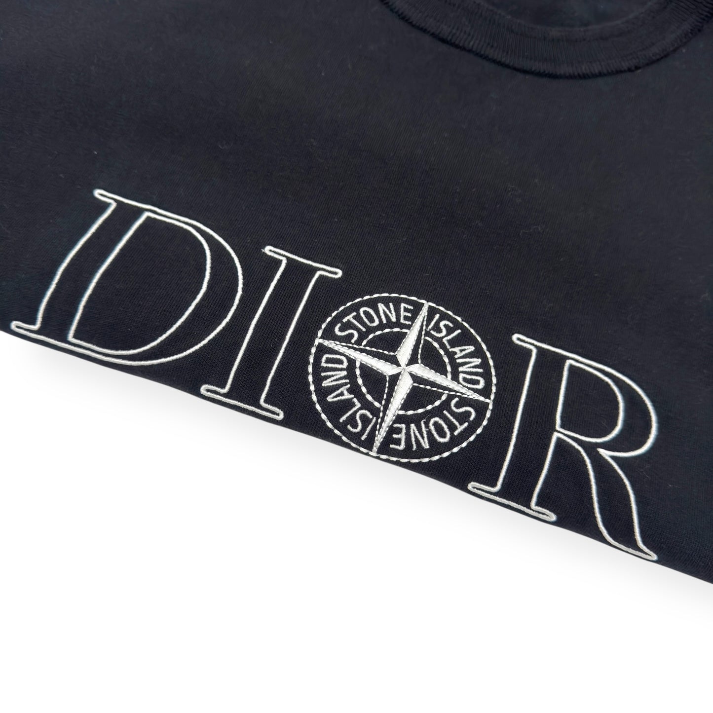 DIOR X STONE ISLAND OVERSIZED LOGO EMBROIDERED T-SHIRT BLACK / WHITE XL