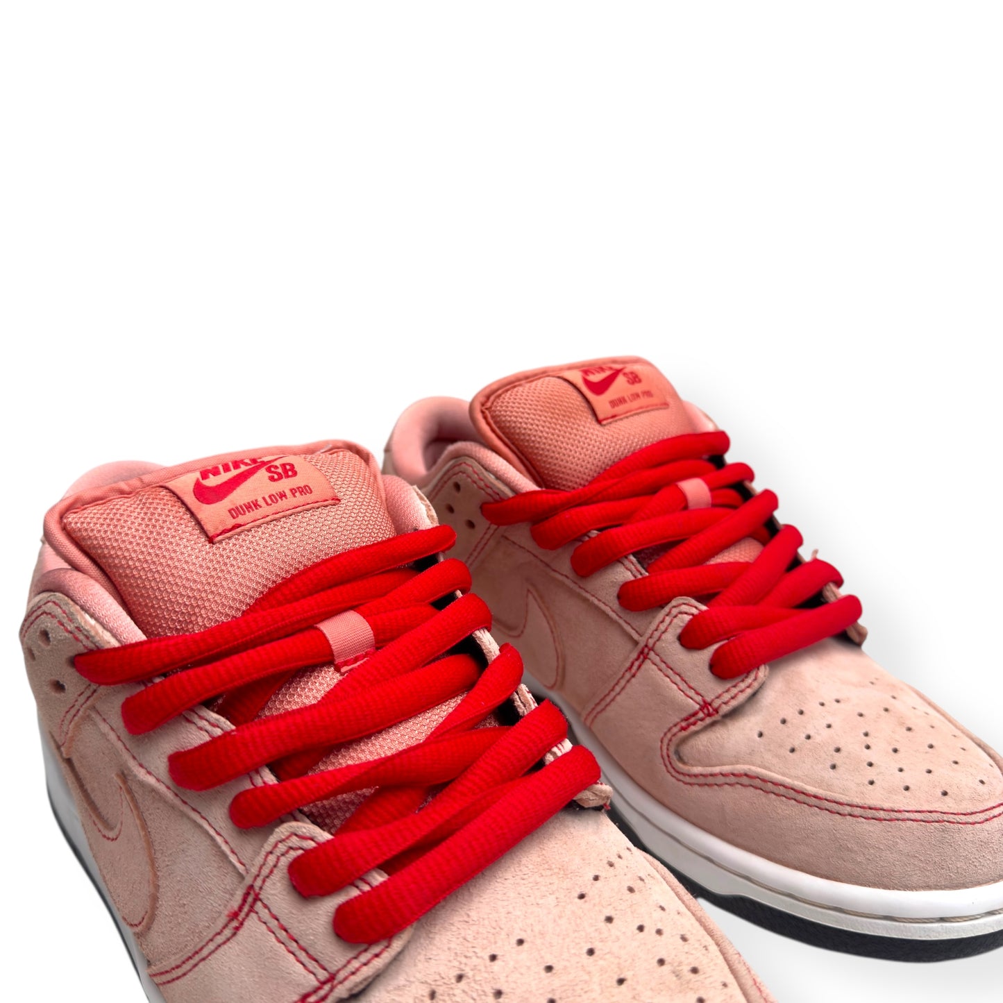 NIKE SB DUNK LOW TOP SNEAKER PINK PIG UK6