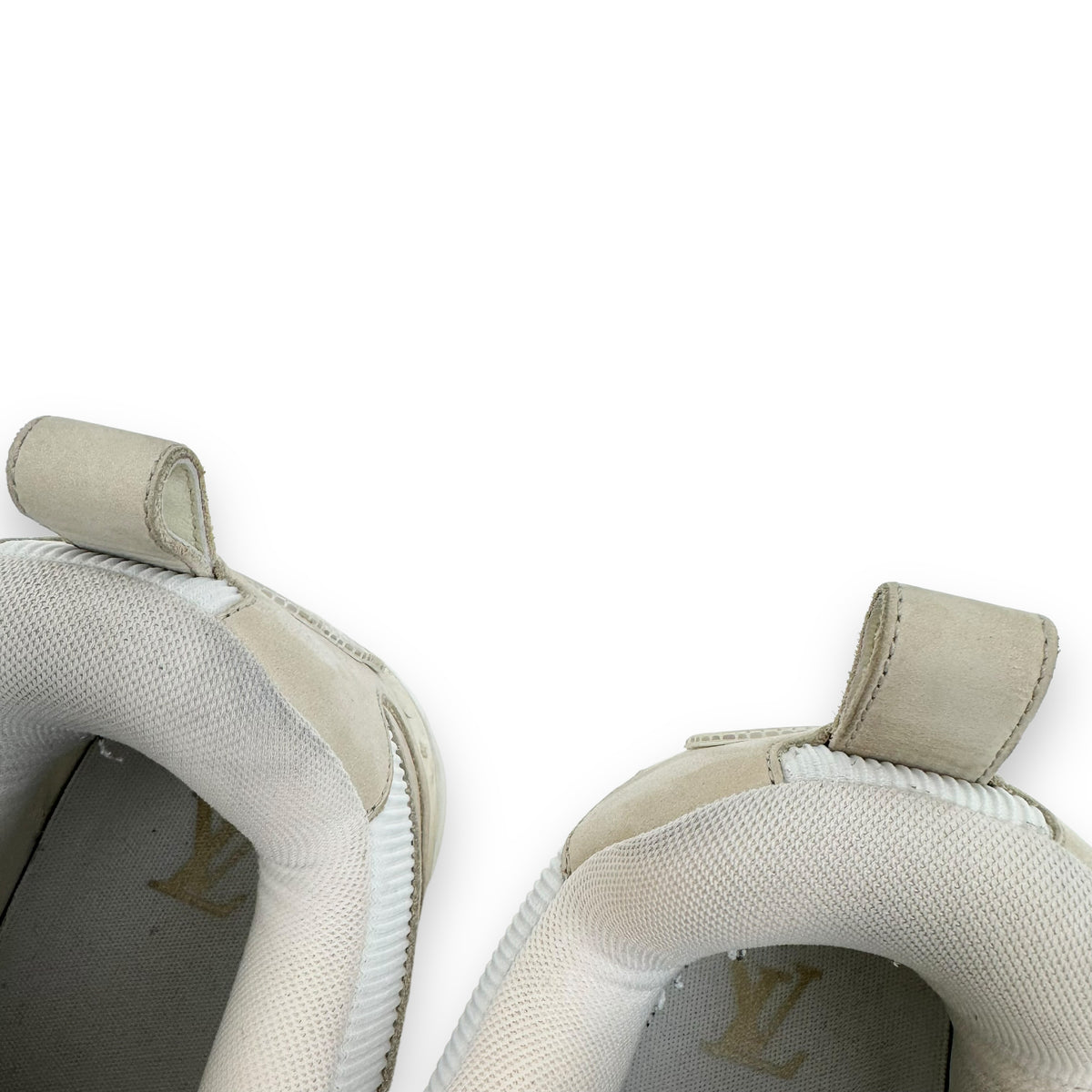 LOUIS VUITTON LV SKATE SNEAKER BEIGE / WHITE UK6