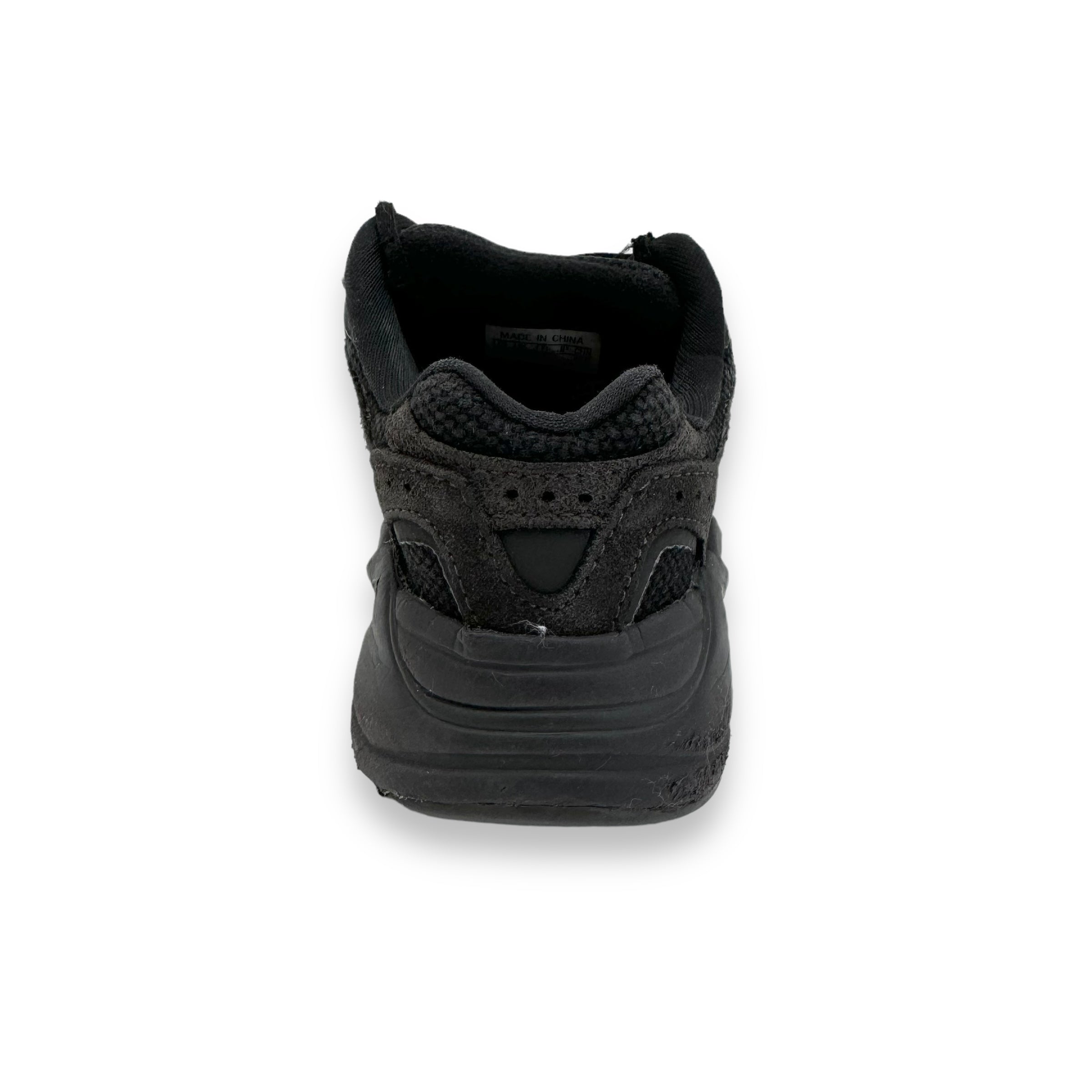 ADIDAS YEEZY BOOST 700 V2 SNEAKER VANTA BLACK UK10
