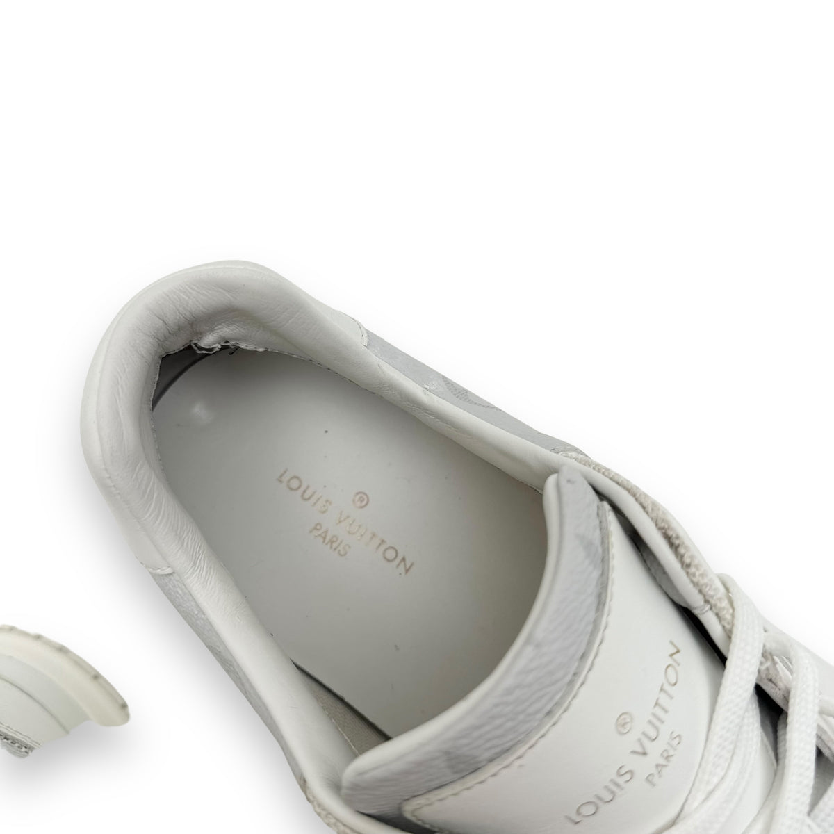LOUIS VUITTON RUN AWAY LEATHER SNEAKER WHITE UK8.5