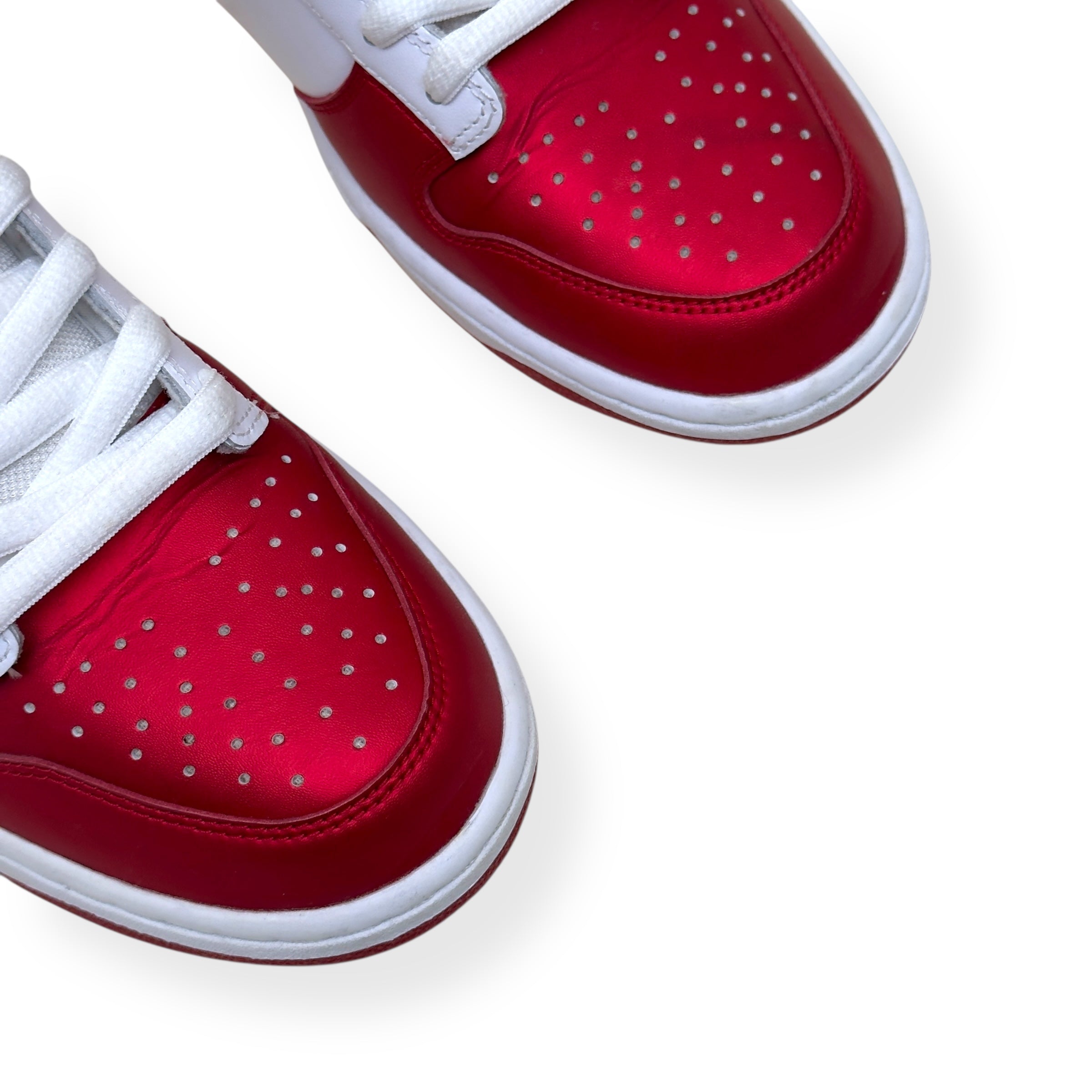 NIKE X SUPREME SB DUNK LOW TOP SNEAKER JEWEL SWOOSH UK9