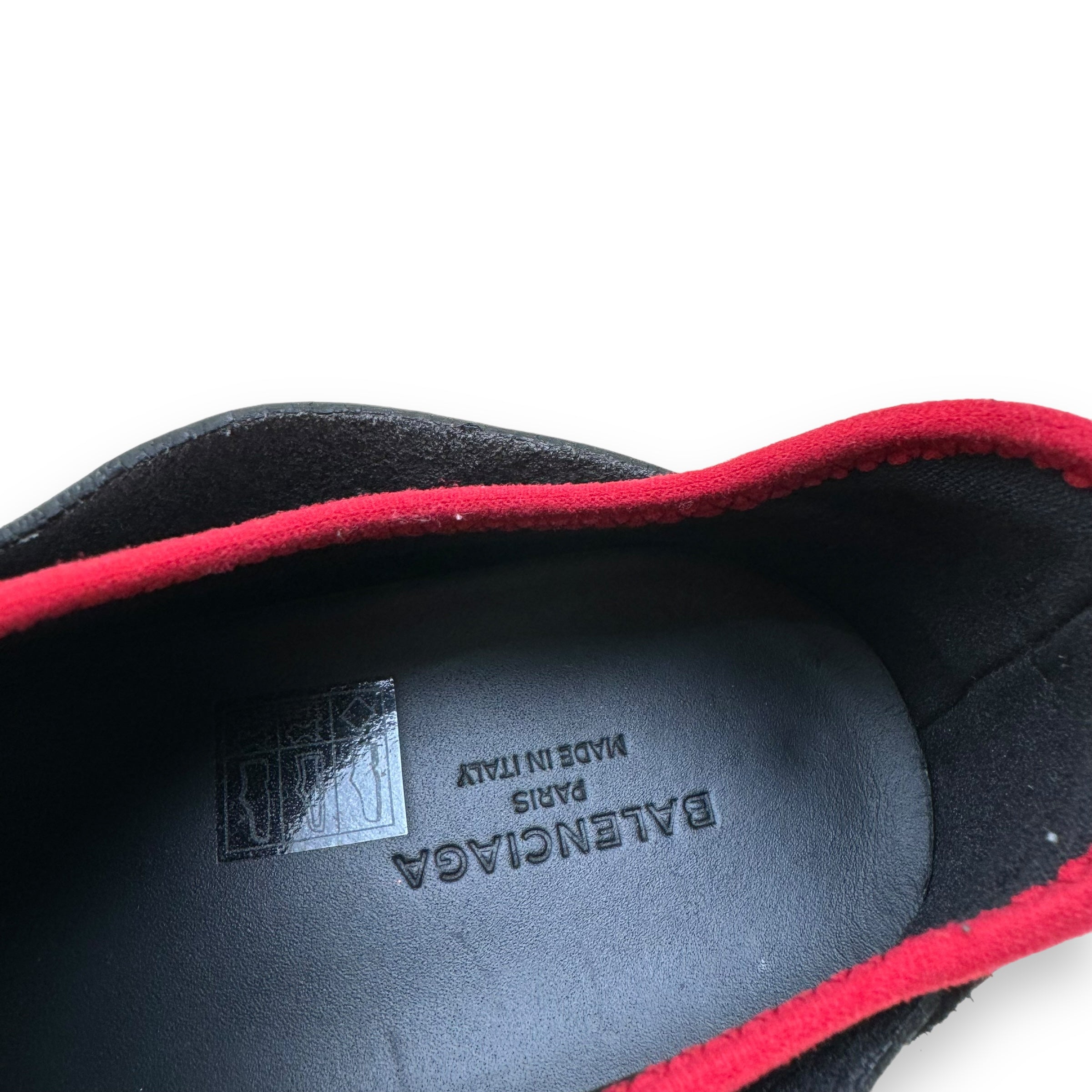 BALENCIAGA LEATHER / MESH RACE RUNNER SNEAKER BLACK / RED UK9