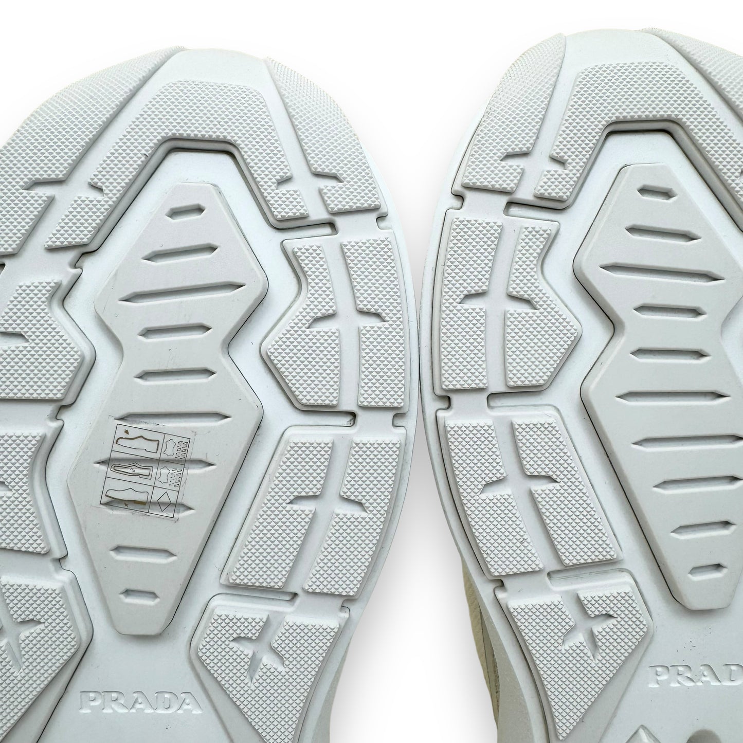 PRADA SYSTEME BRUSHED LEATHER SNEAKER WHITE UK9.5