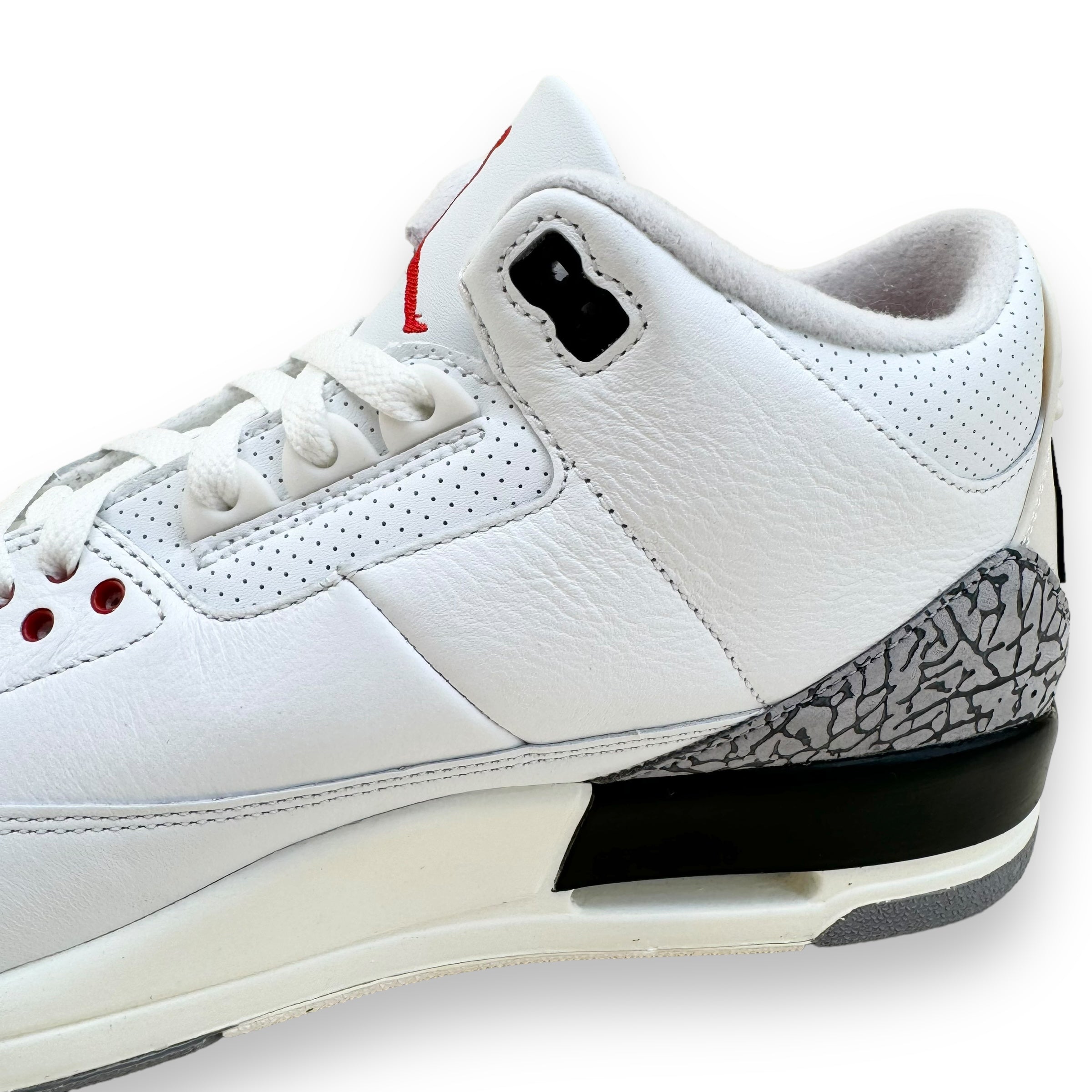 AIR JORDAN 3 RETRO SNEAKER ‘WHITE CEMENT’ UK10