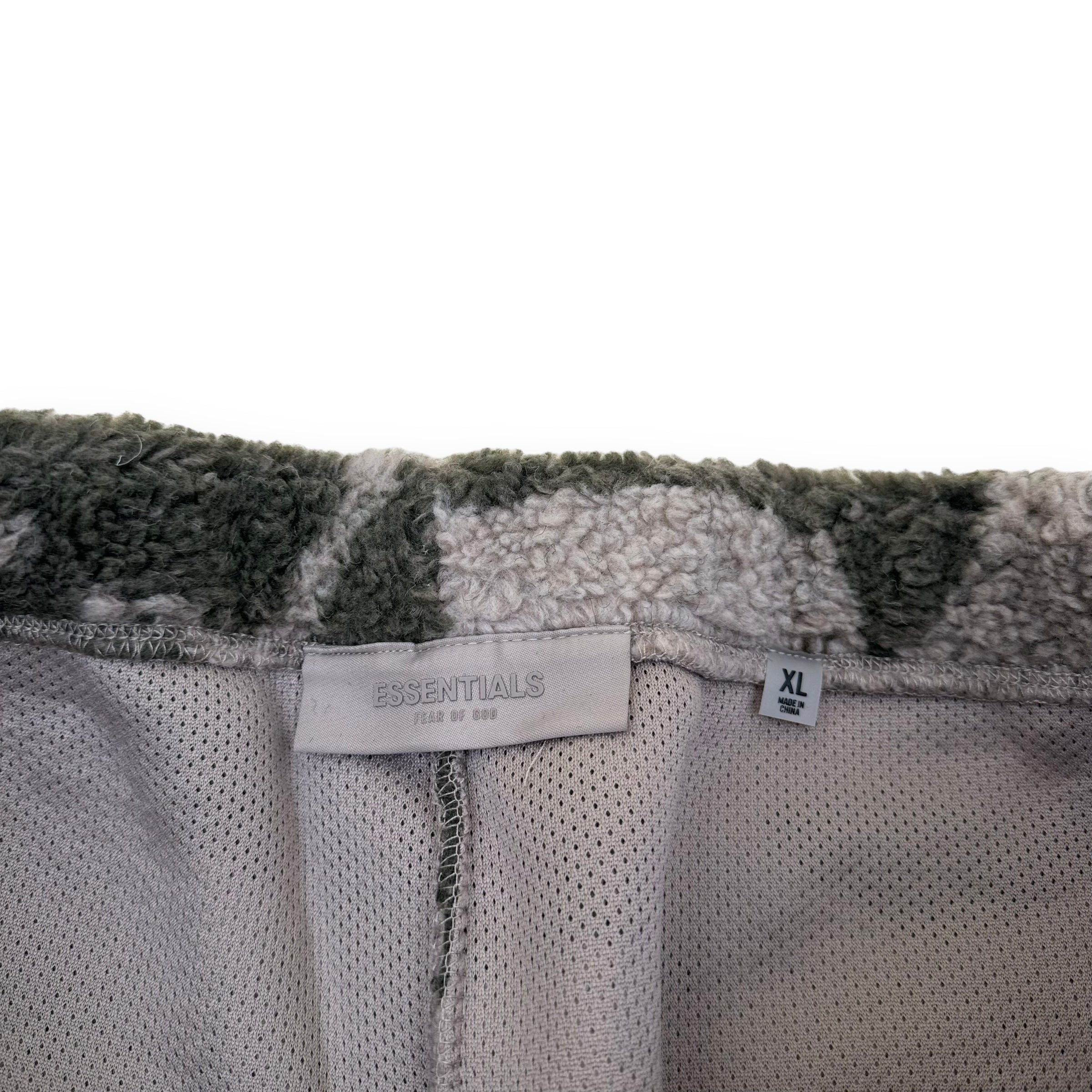 ESSENTIALS FOG RELAXED FIT POLAR FLEECE BOTTOMS GREY CAMO XL