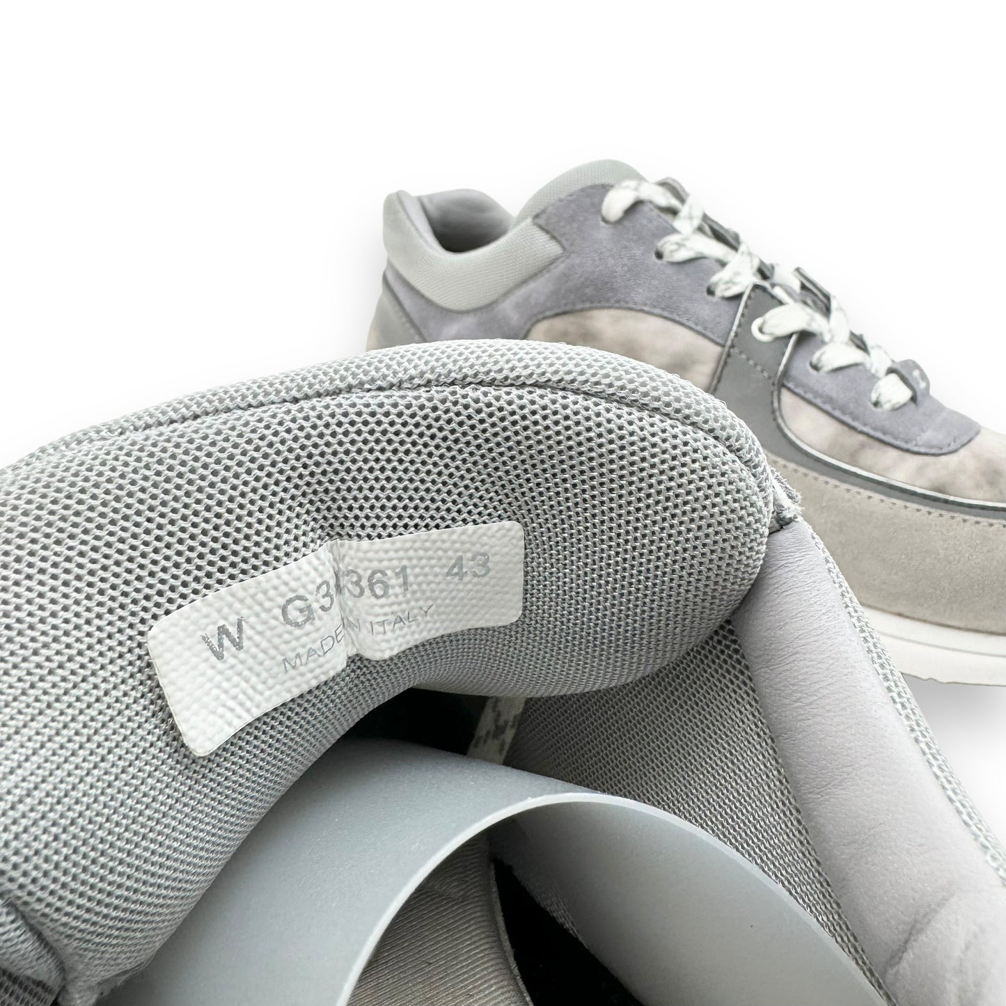 CHANEL CC LOW TOP SNEAKER GREY UK9