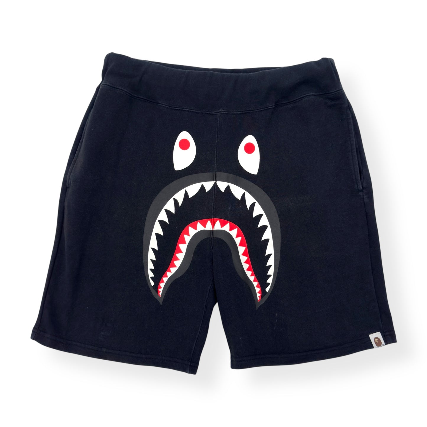 A BATHING APE SHARK SWEAT SHORTS BLACK / WHITE / RED L