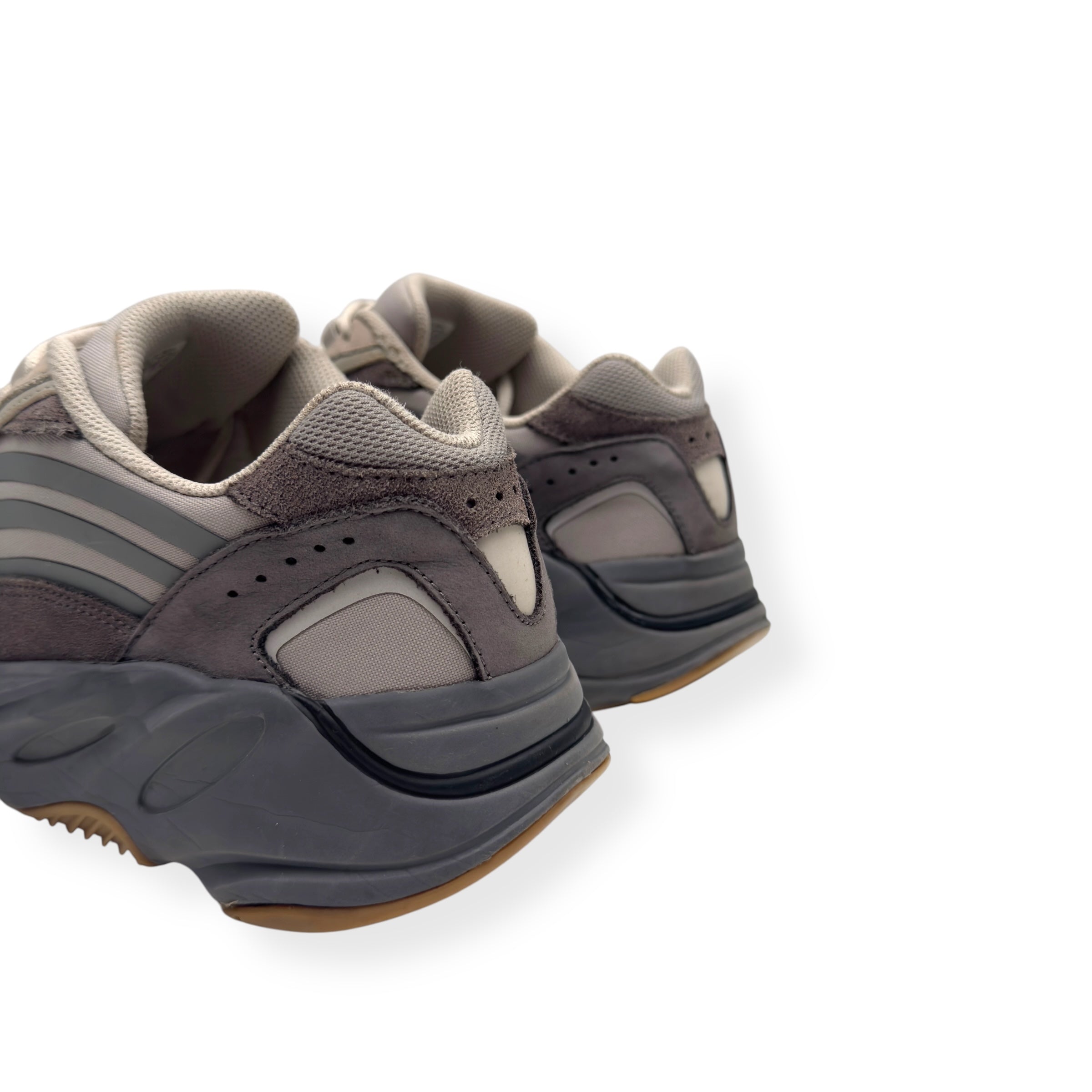 YEEZY BOOST 700 V2 SNEAKER TEPHRA UK9.5