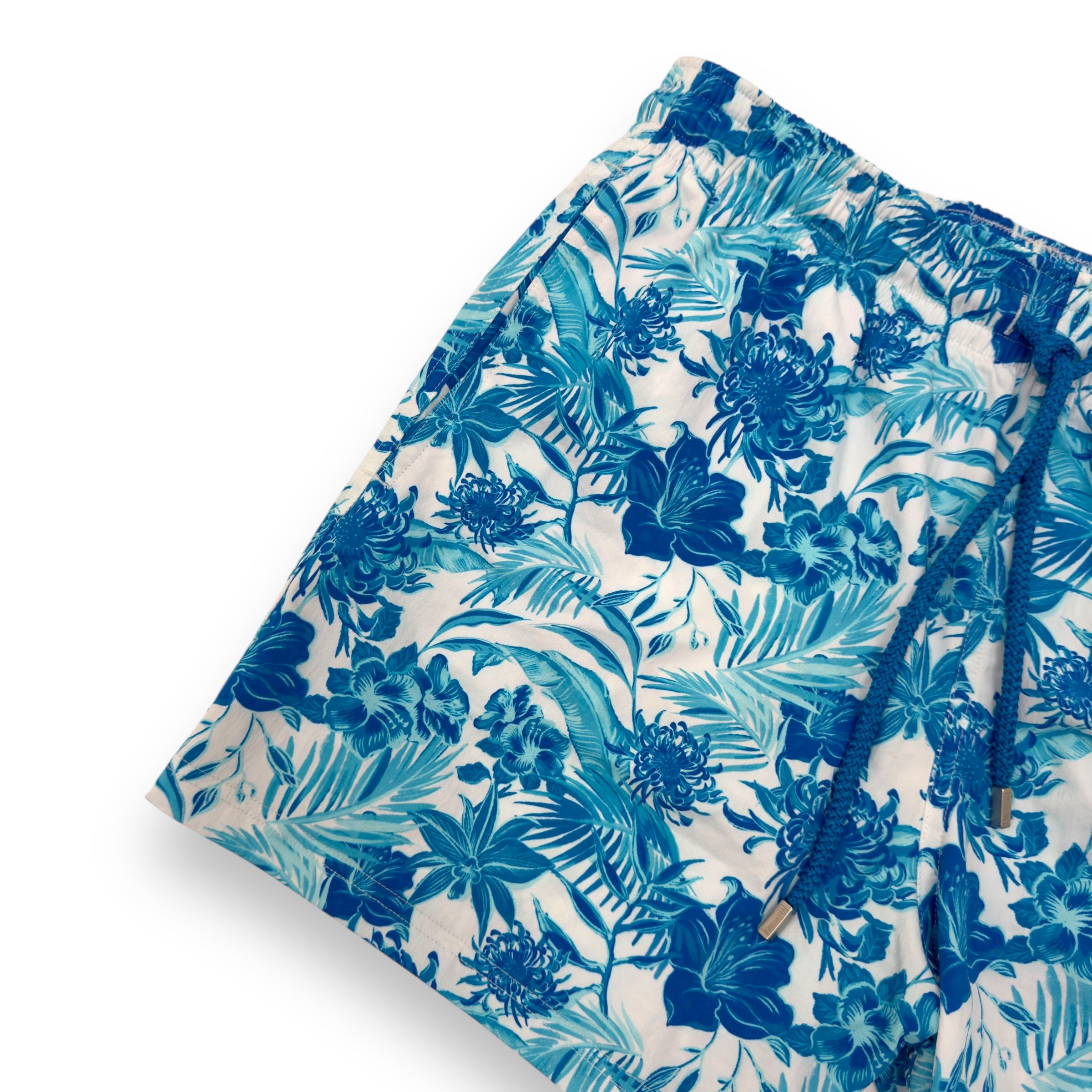 VILEBREQUIN MOORISE TROPICAL PRINT SWIM SHORTS BLUE / WHITE M