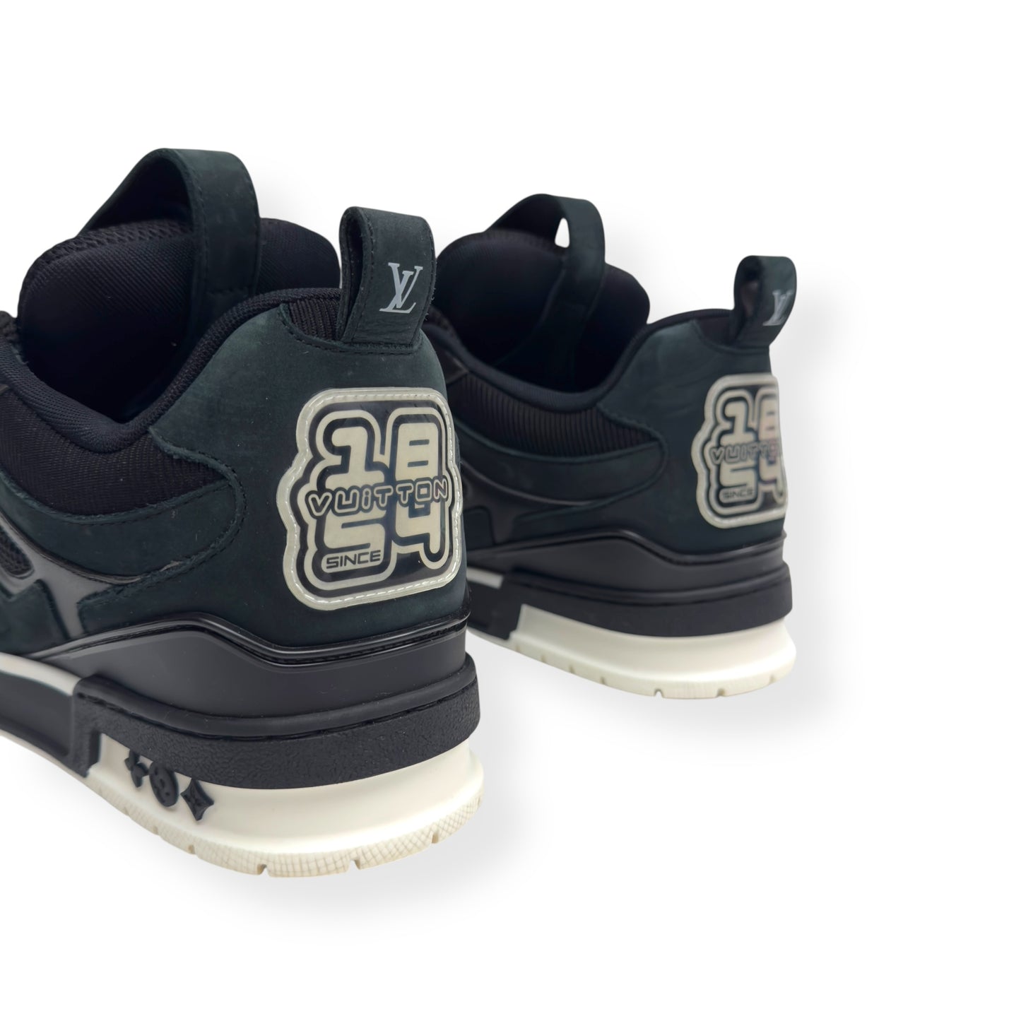 LOUIS VUITTON LV SKATE SNEAKER LUXURY BLACK UK7
