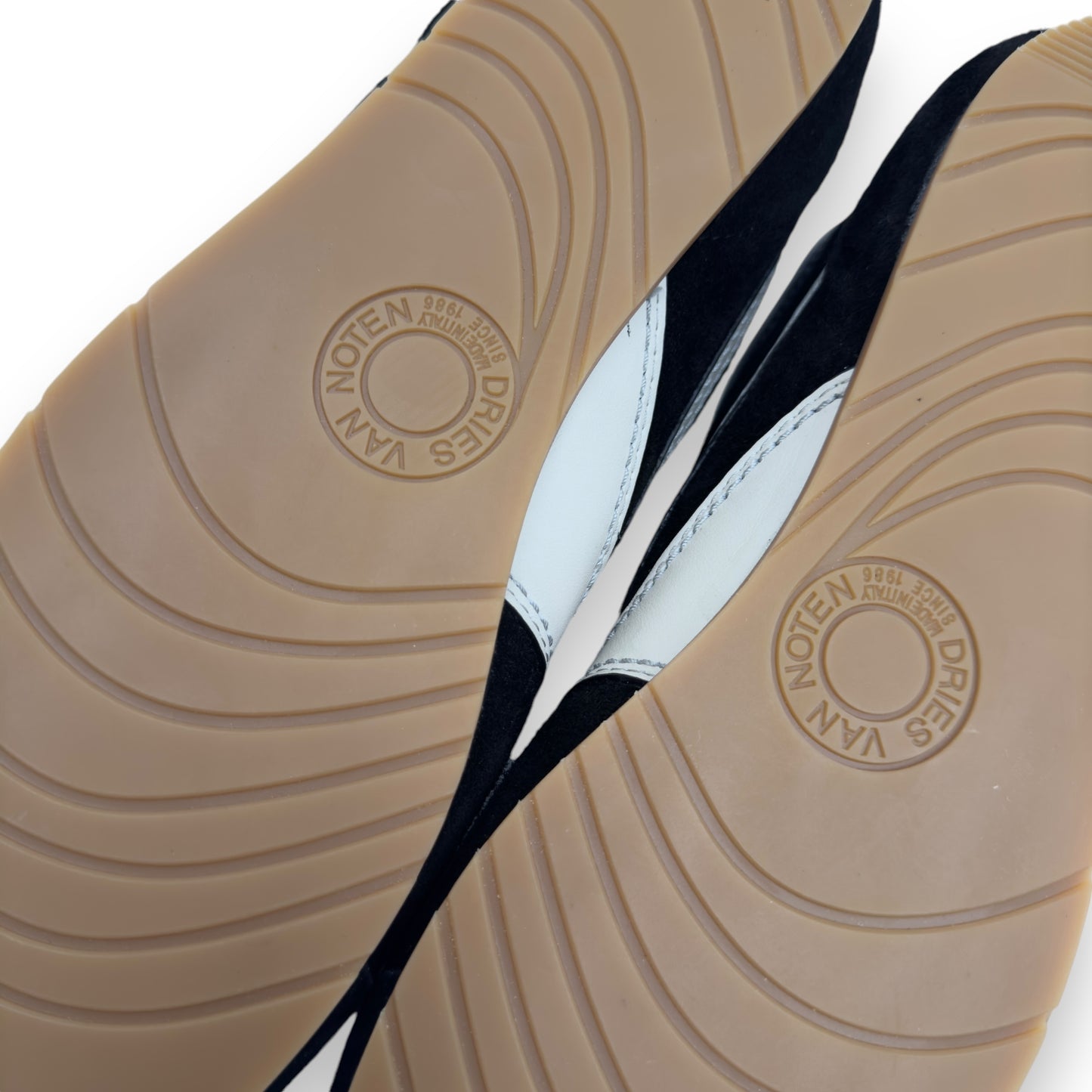 DRIES VAN NOTEN 70’S SUEDE LOW TOP SNEAKER BLACK / WHITE UK7.5