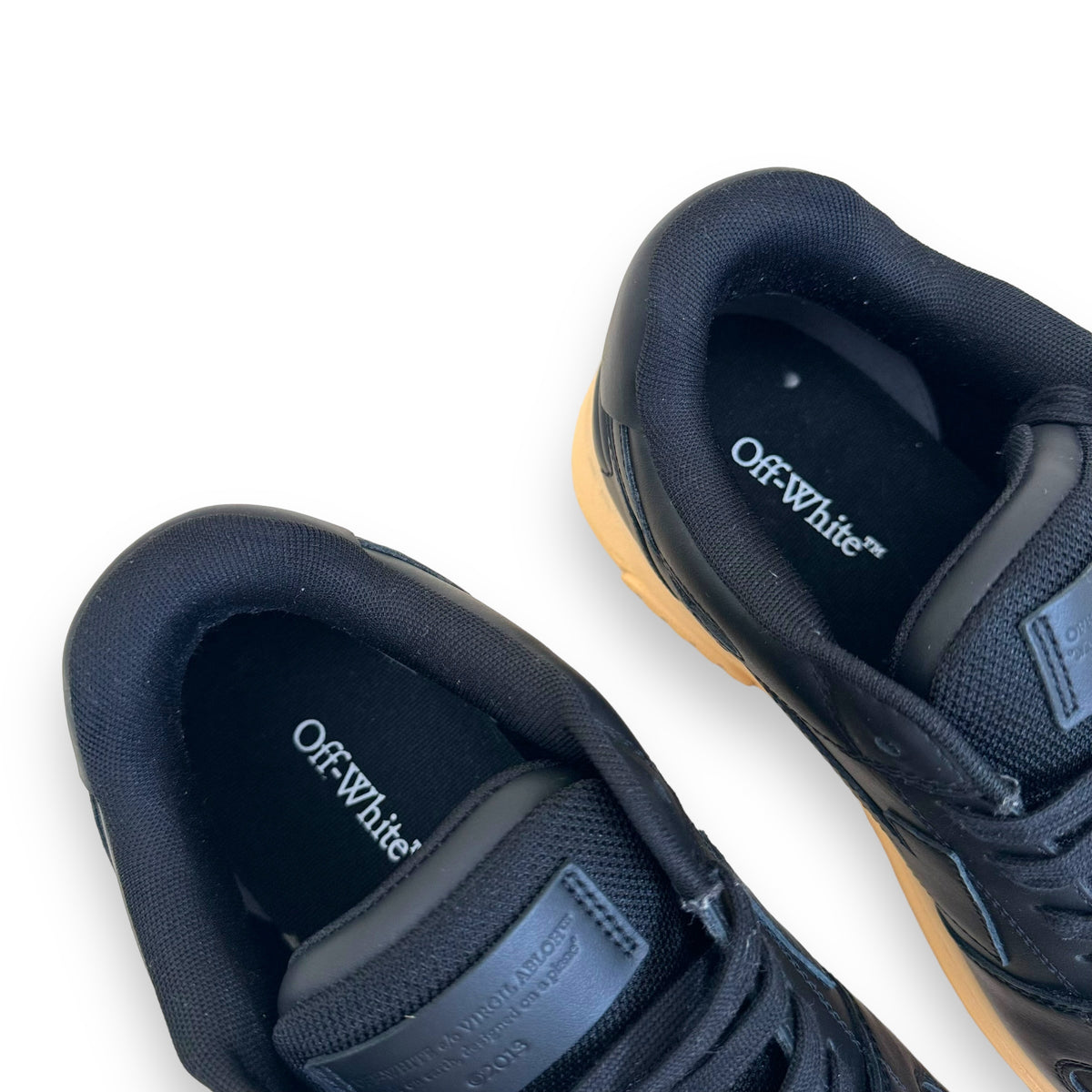 OFF-WHITE OUT OF OFFICE LEATHER LOW TOP SNEAKER BLACK UK10