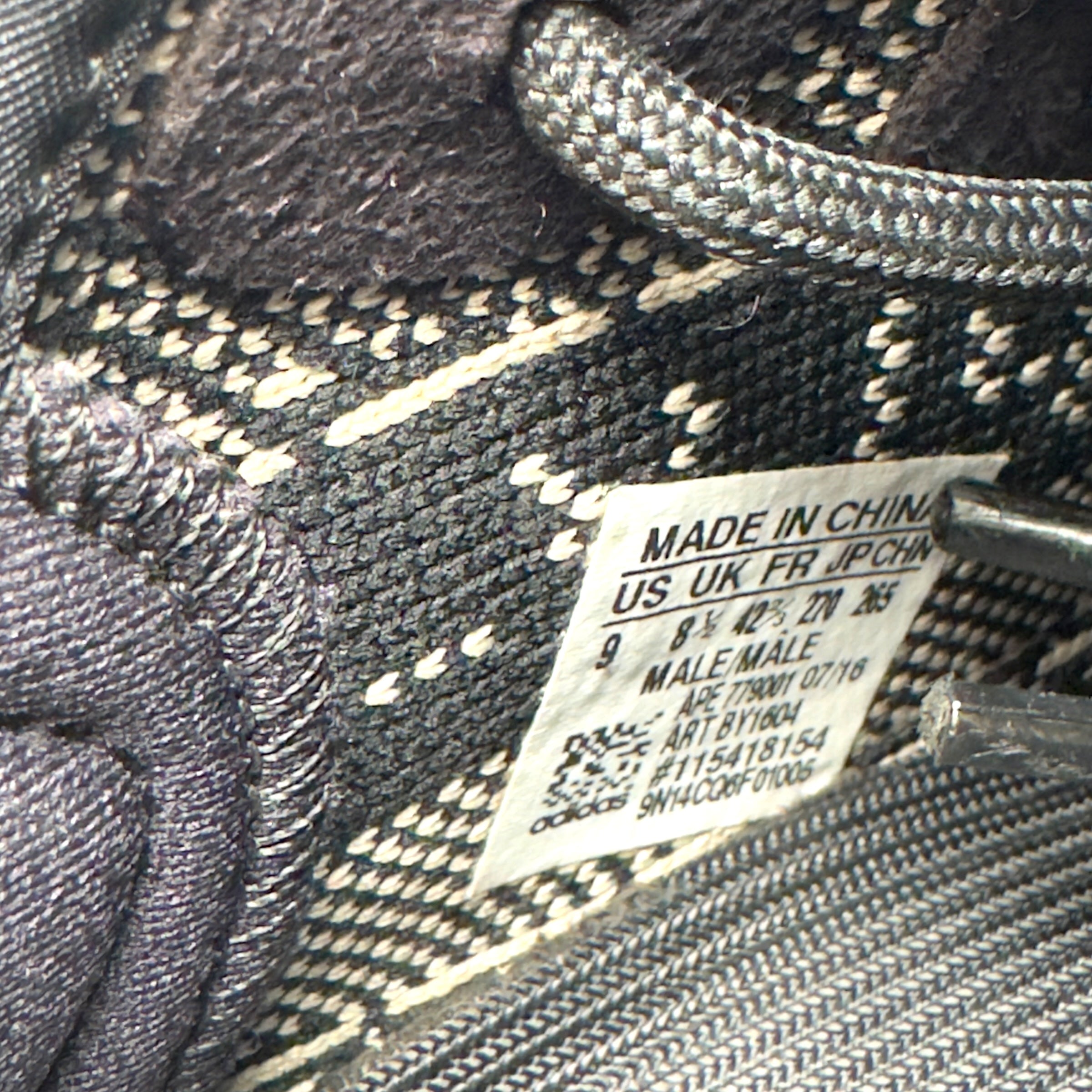 YEEZY BOOST 350 V2 SNEAKER OREO UK8.5