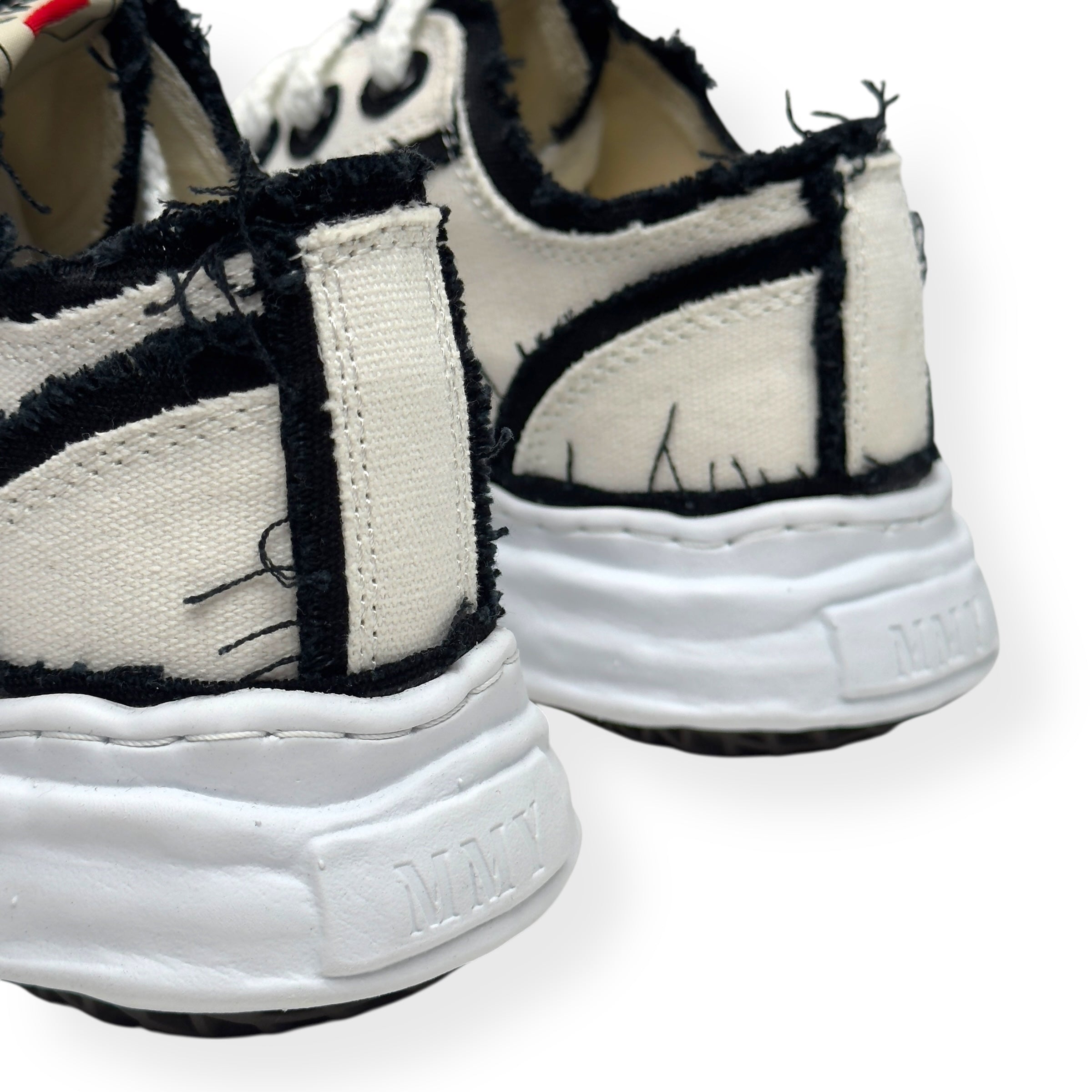 MAISON MIHARA YASUHIRO PETERSON OG DISTRESSED CANVAS SNEAKER WHITE / BLACK UK6