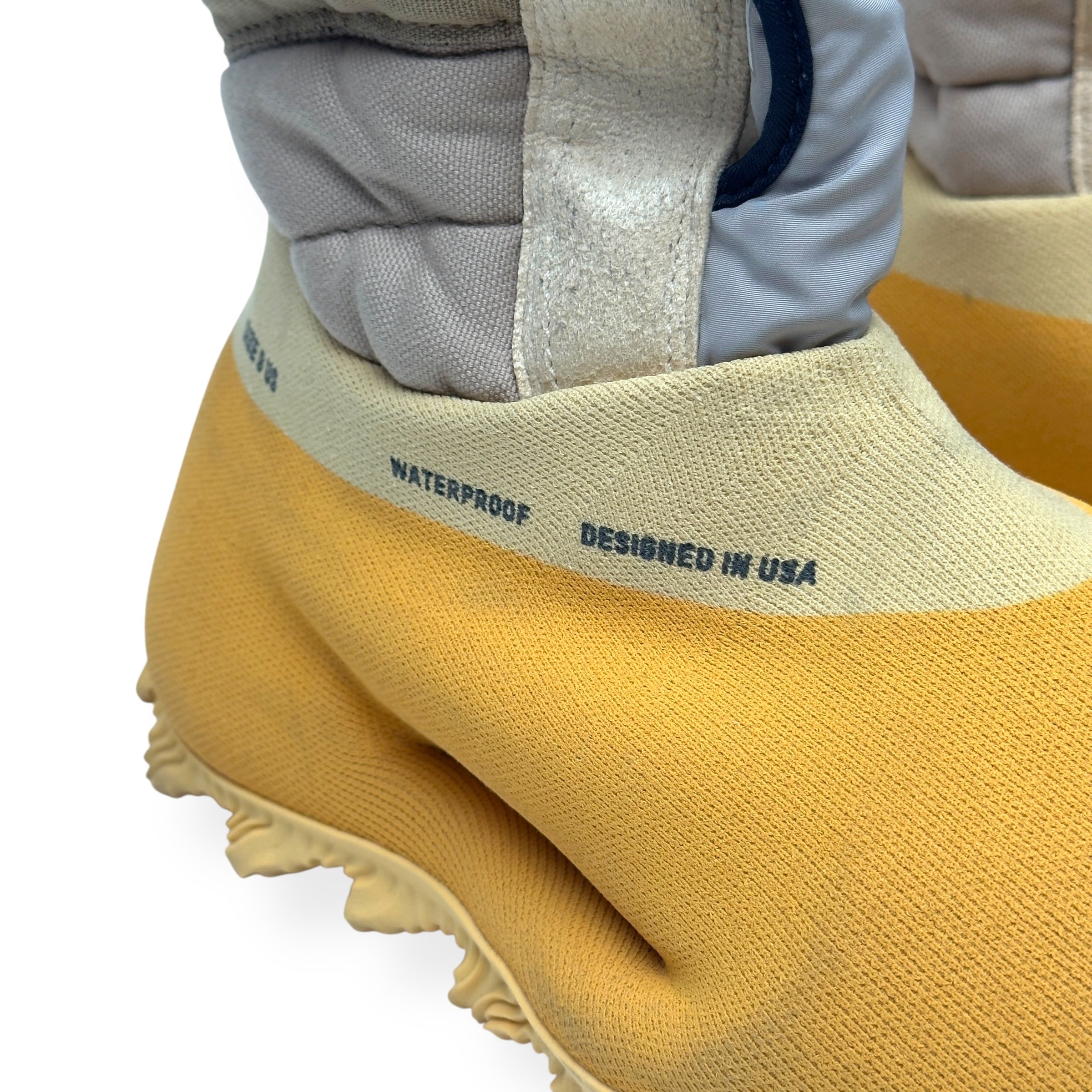 YEEZY KNIT RNR BOOTS SULFAR UK8.5