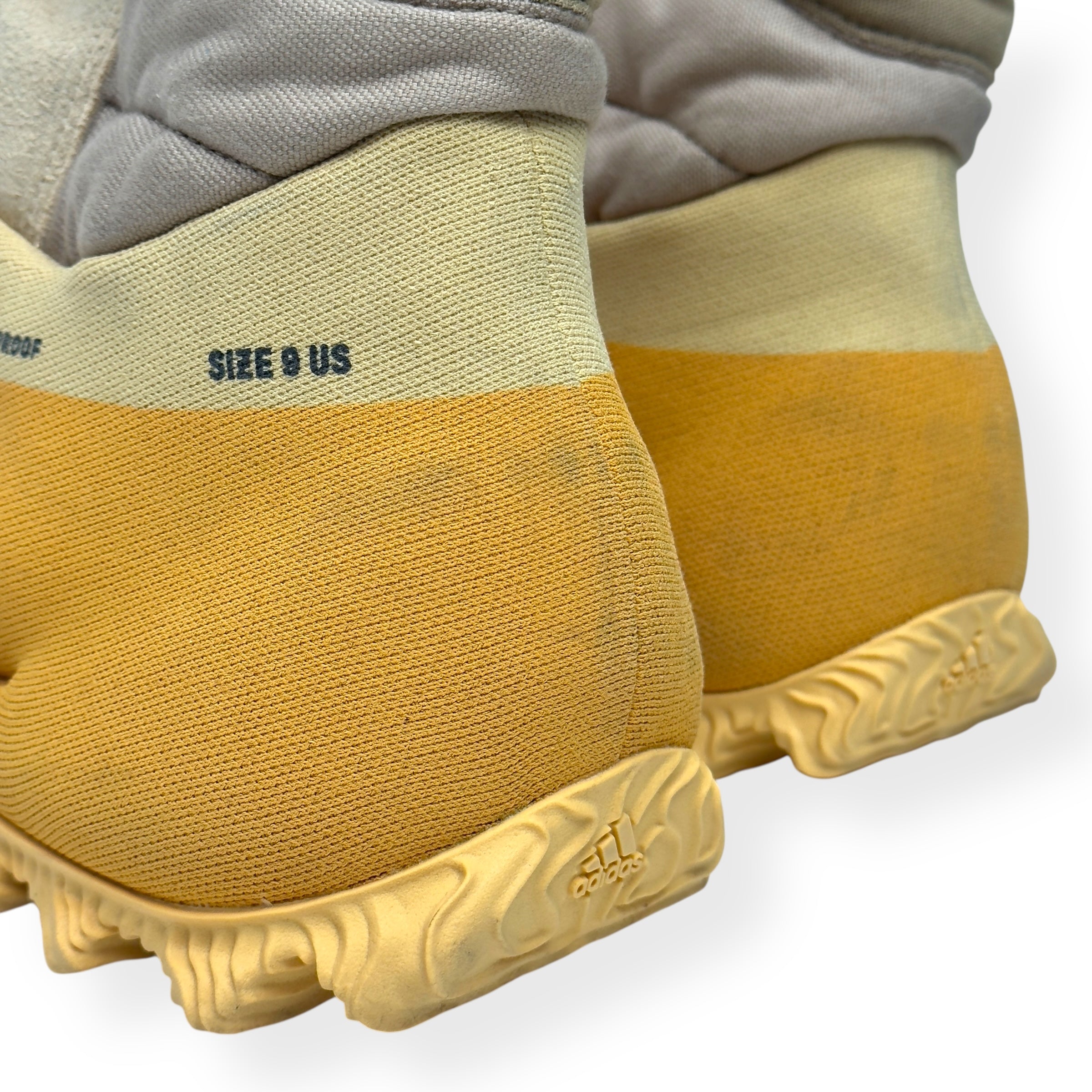 YEEZY KNIT RNR BOOTS SULFAR UK8.5