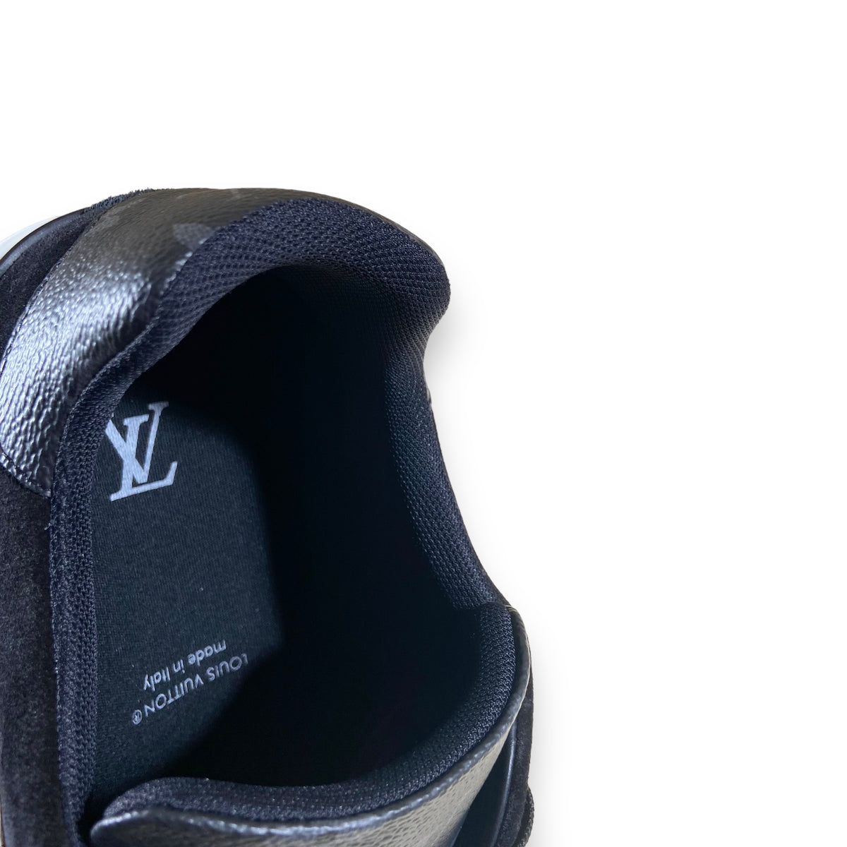 LOUIS VUITTON SNEAKERS BLACK UK10