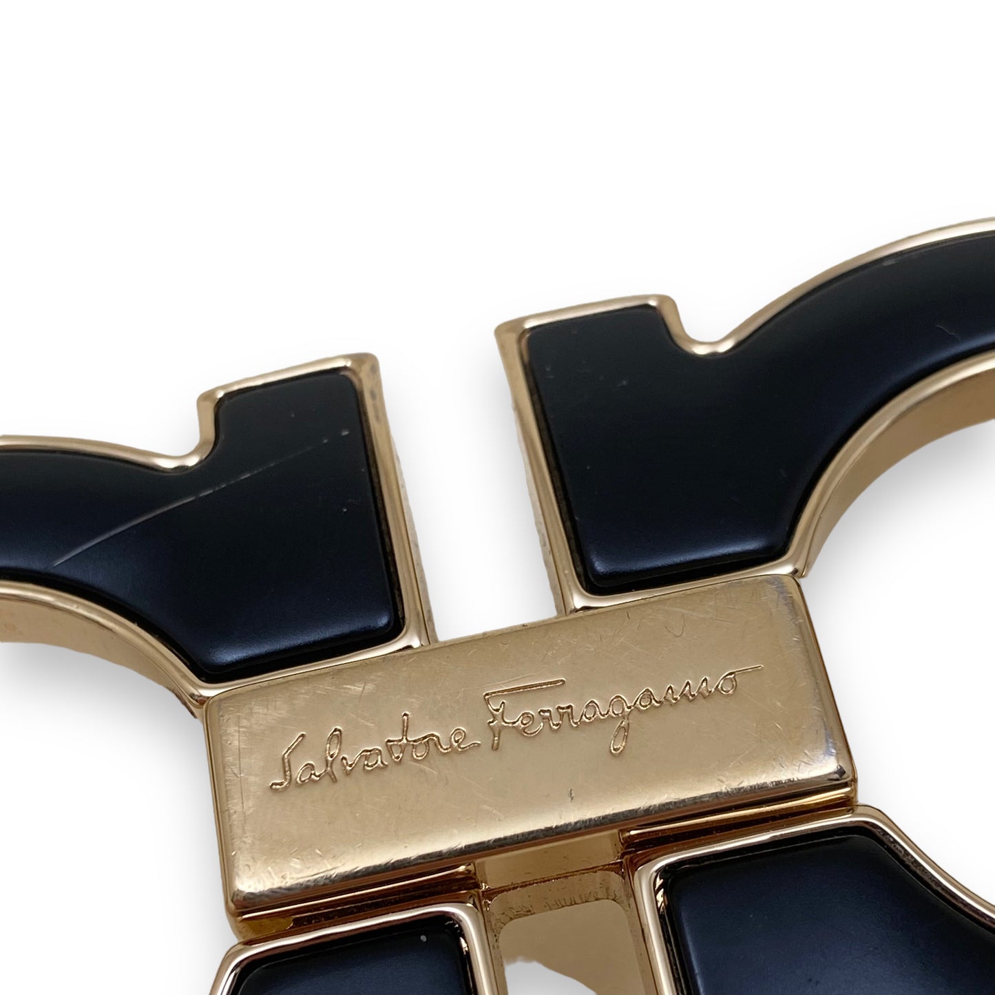 SALVATORE FERRAGAMO LEATHER BELT BLACK / GOLD