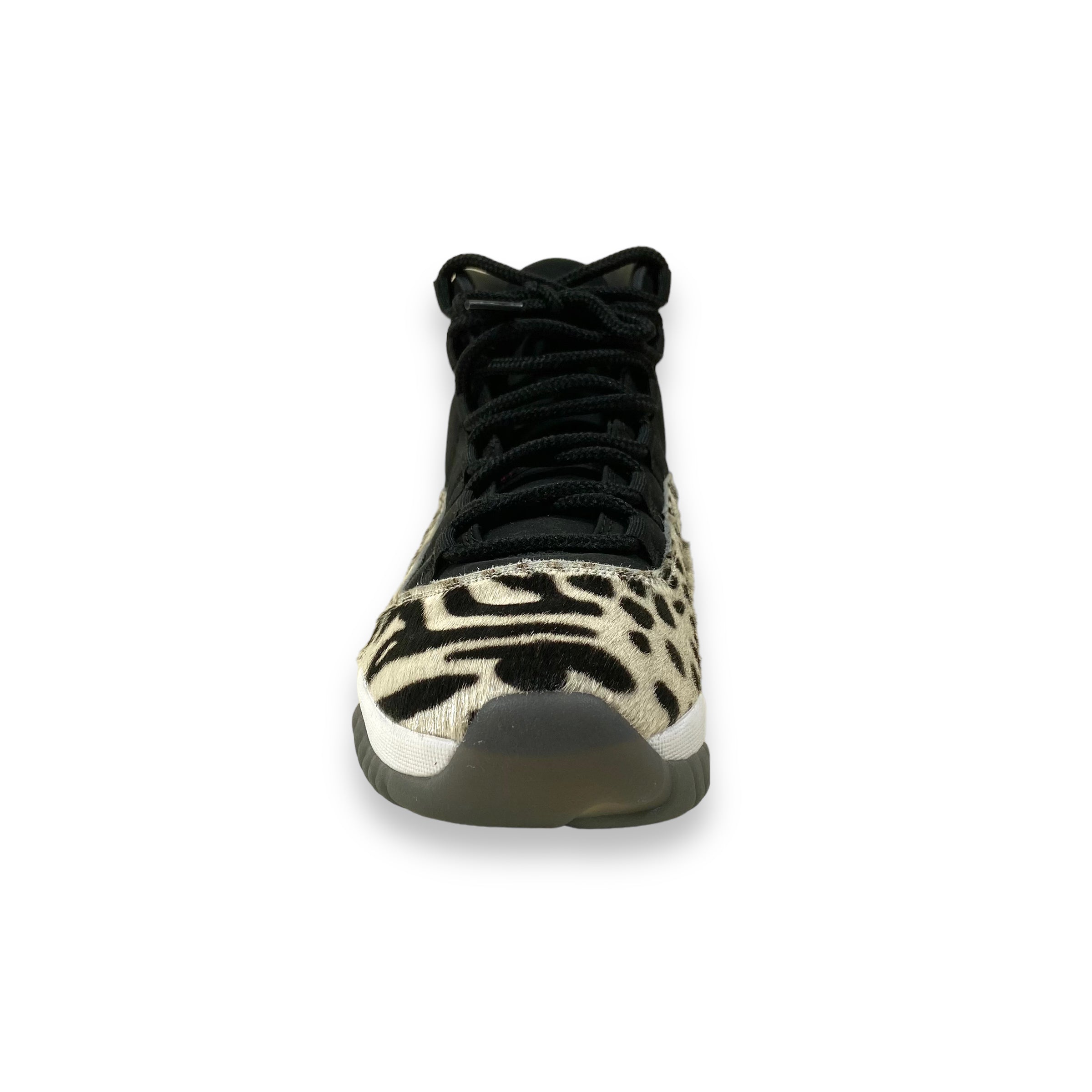 NIKE JORDAN 11’S ZEBRA UK8