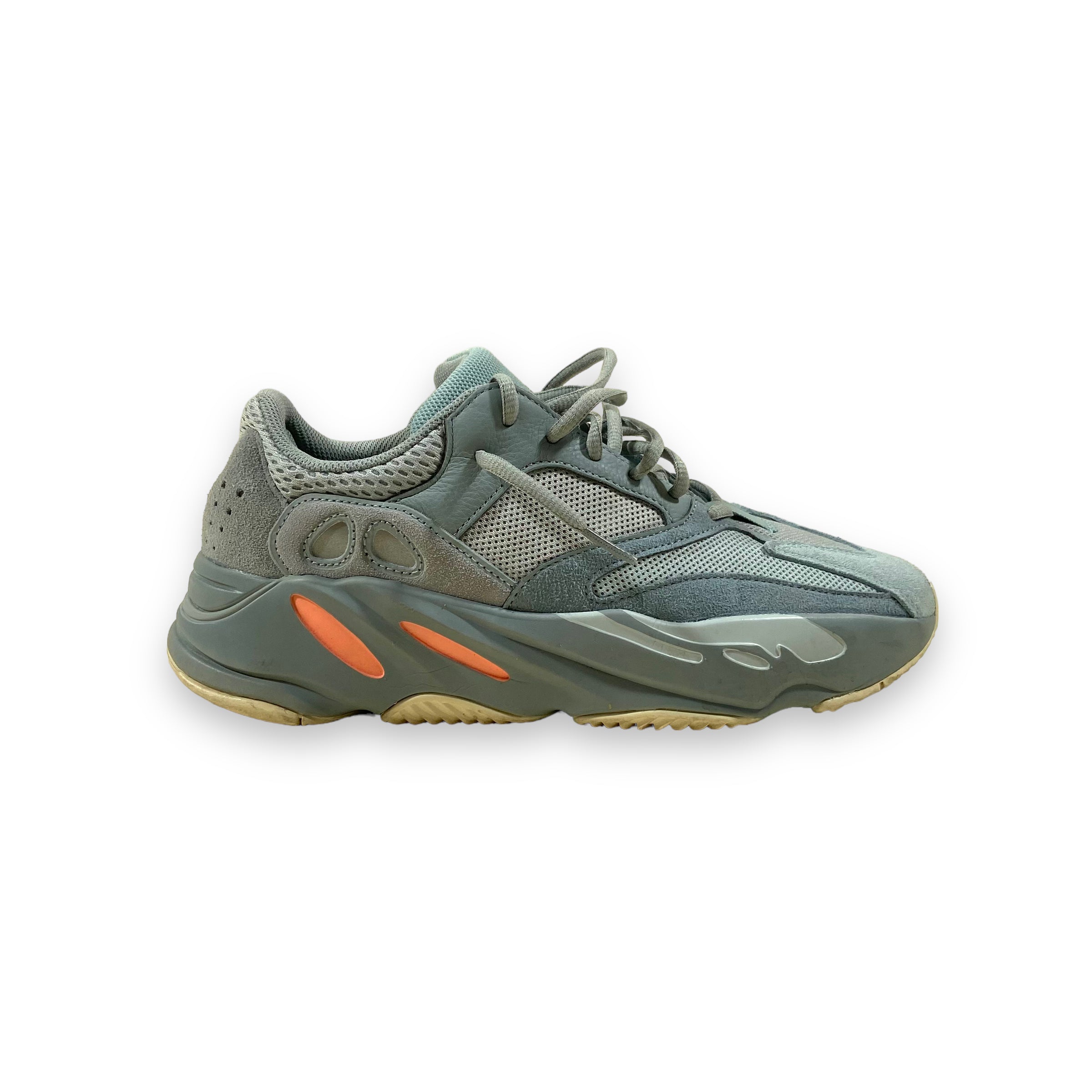 YEEZY 700 INTERTIA UK9