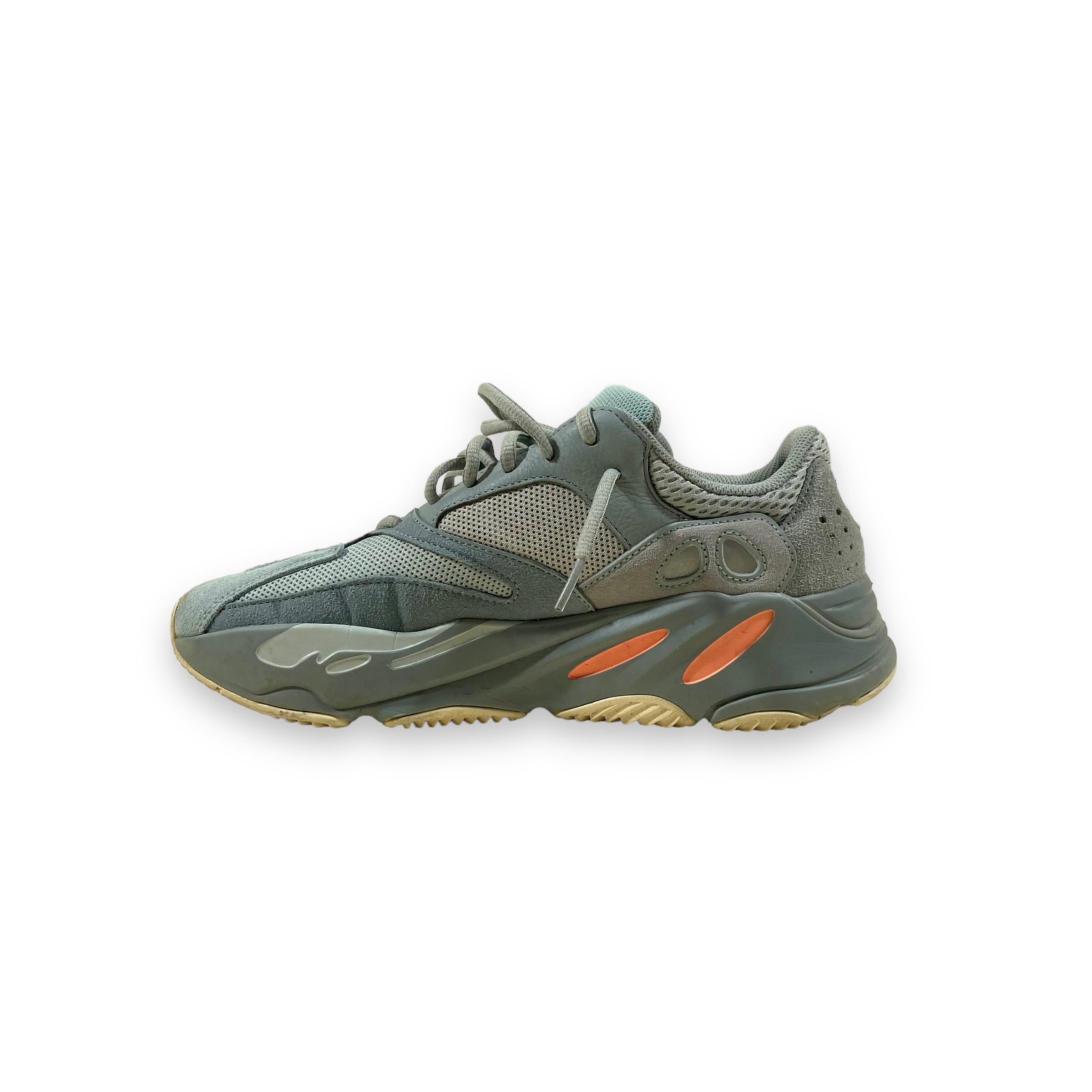 YEEZY 700 INTERTIA UK9