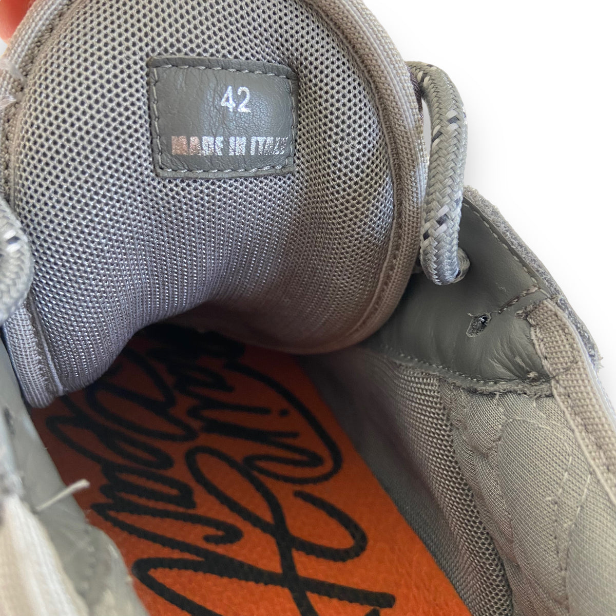VERSACE CHAIN REACTIONS GREY UK8