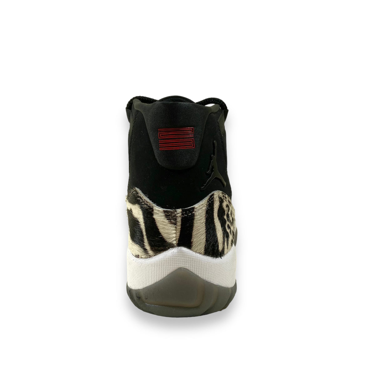 NIKE JORDAN 11’S ZEBRA UK8