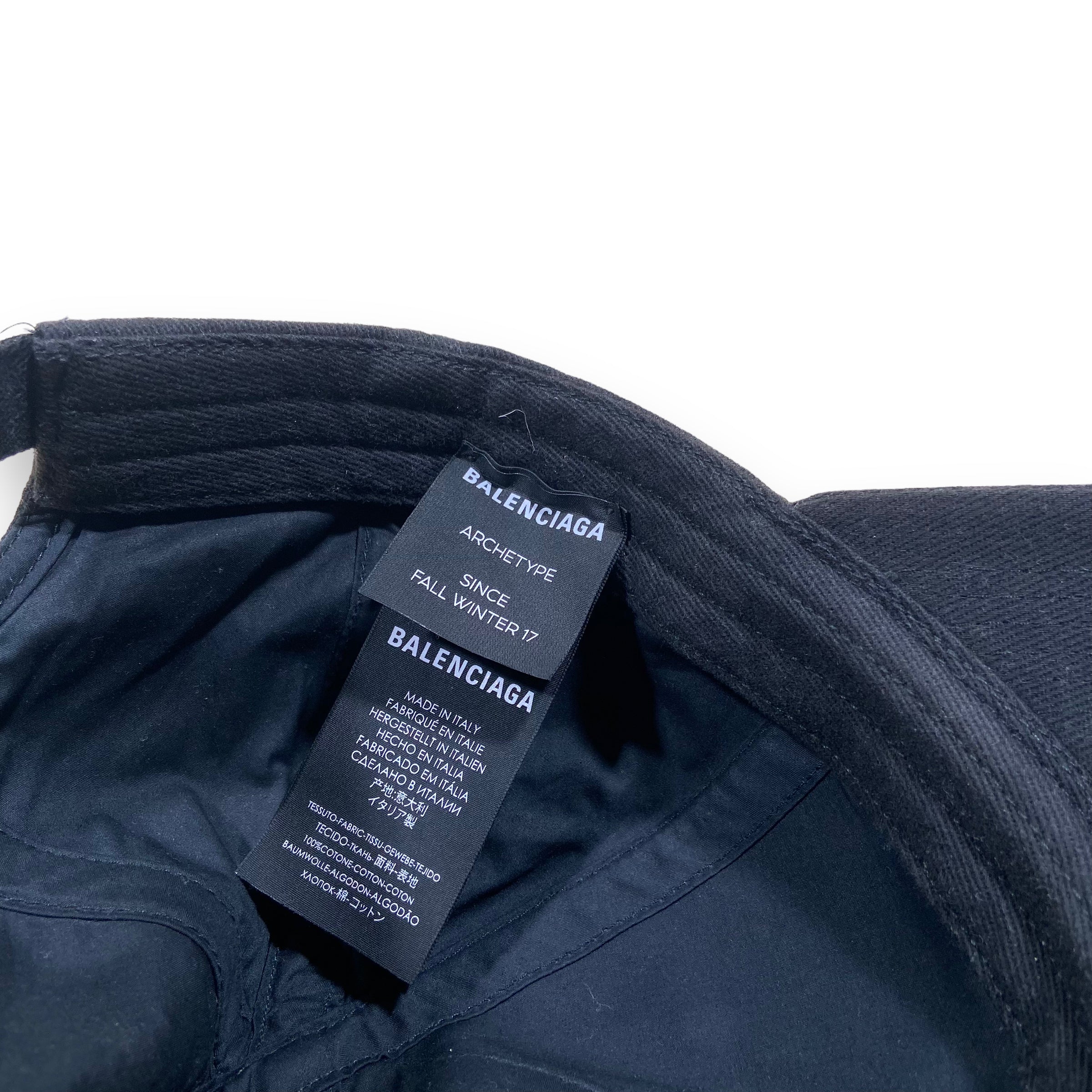 BALENCIAGA CAP BLACK