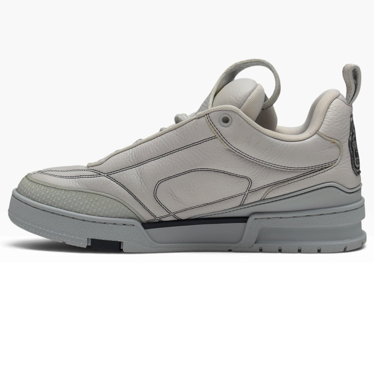 LOUIS VUITTON SKATE SNEAKER LUXURY GREY UK7
