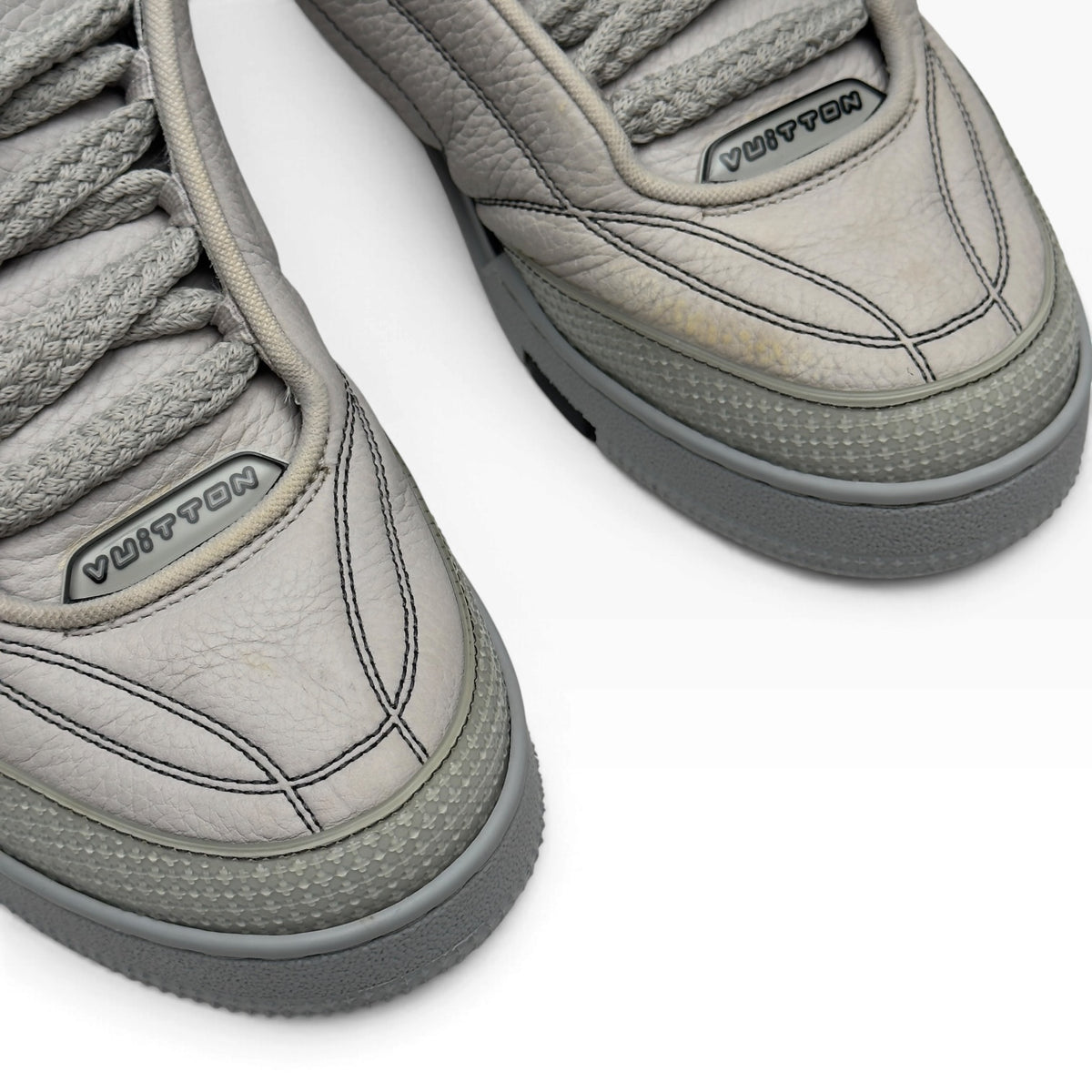 LOUIS VUITTON SKATE SNEAKER LUXURY GREY UK7