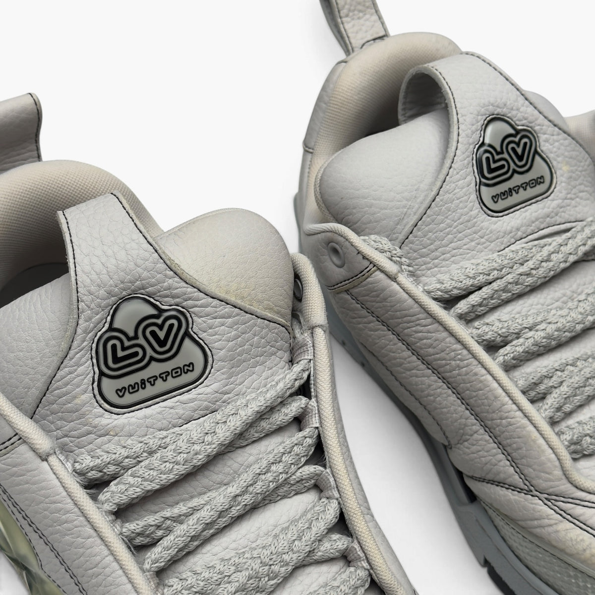 LOUIS VUITTON SKATE SNEAKER LUXURY GREY UK7