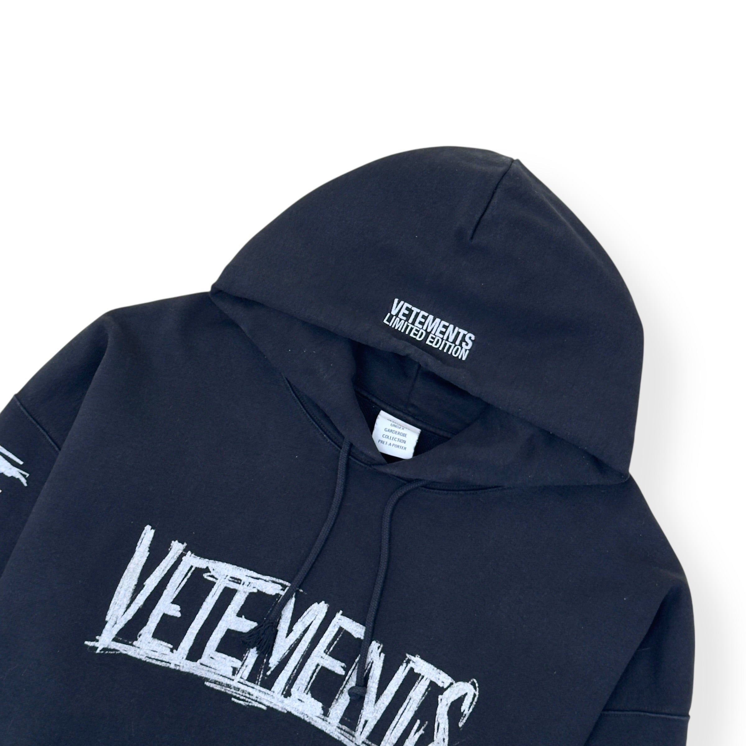 VETEMENTS WORLD TOUR OVERSIZED HOODIE BLACK L