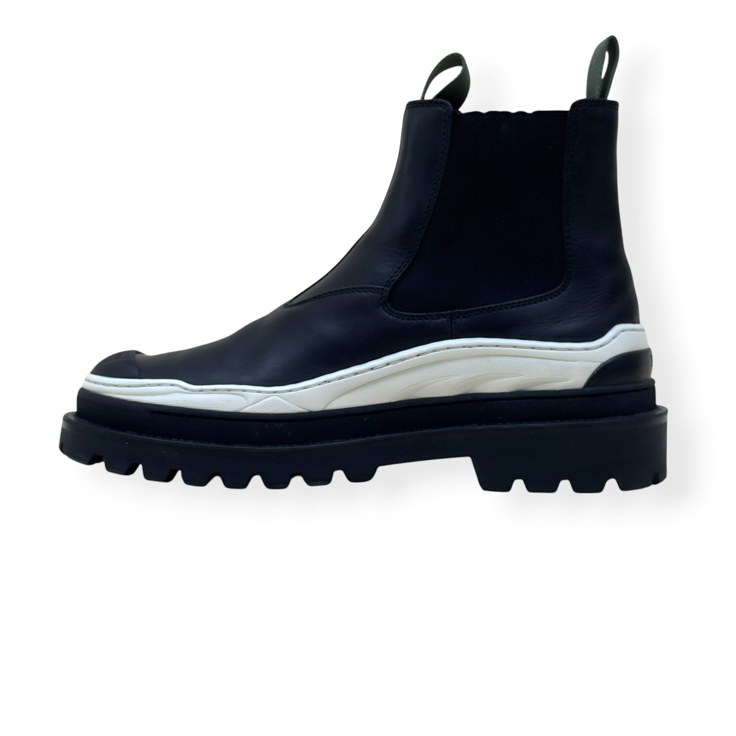 DIOR X SACAI EXPLORER CHELSEA BOOTS BLACK / WHITE 42 / UK8
