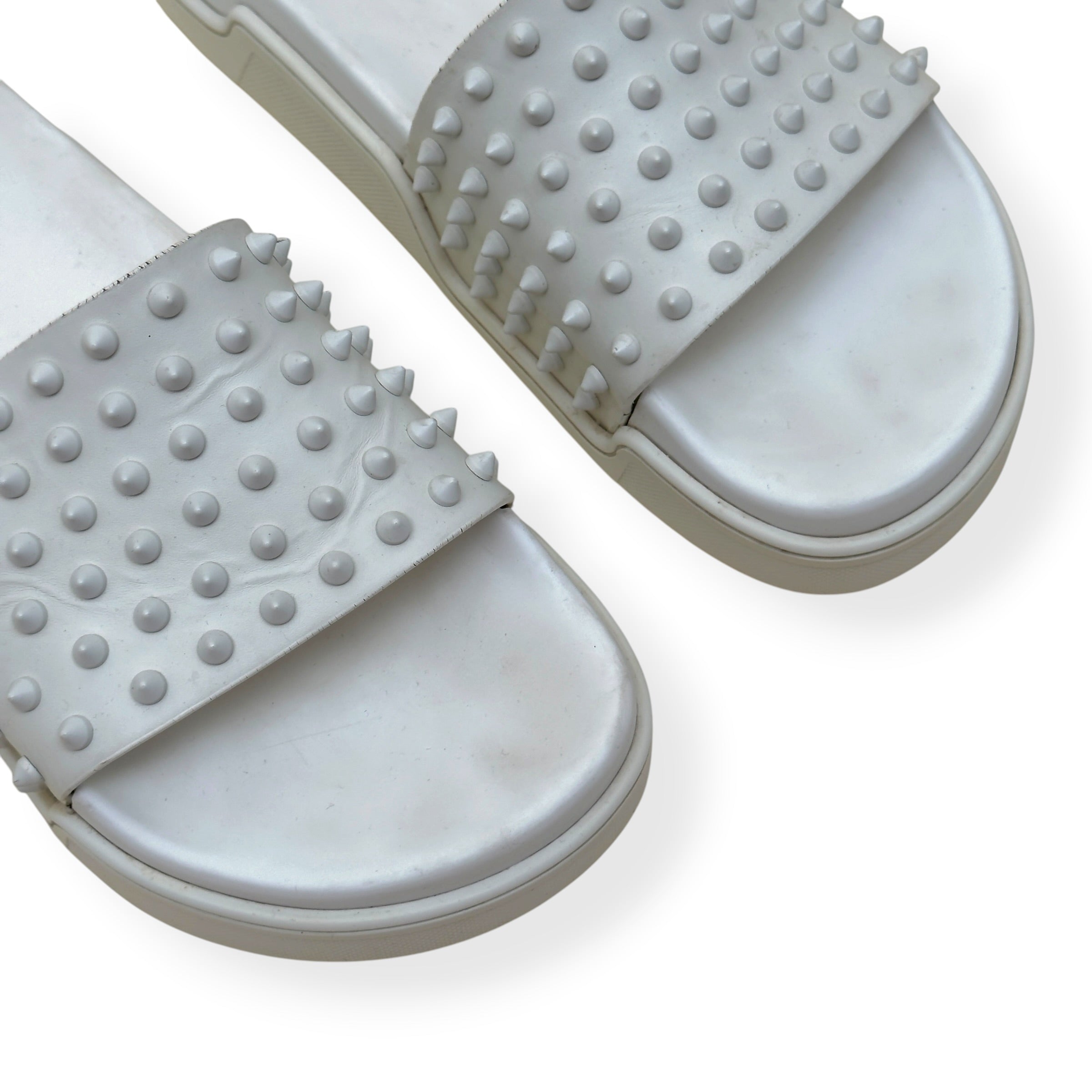 CHRISTIAN LOUBOUTIN POOL FUN SPIKES SLIDE WHITE 42 / UK8