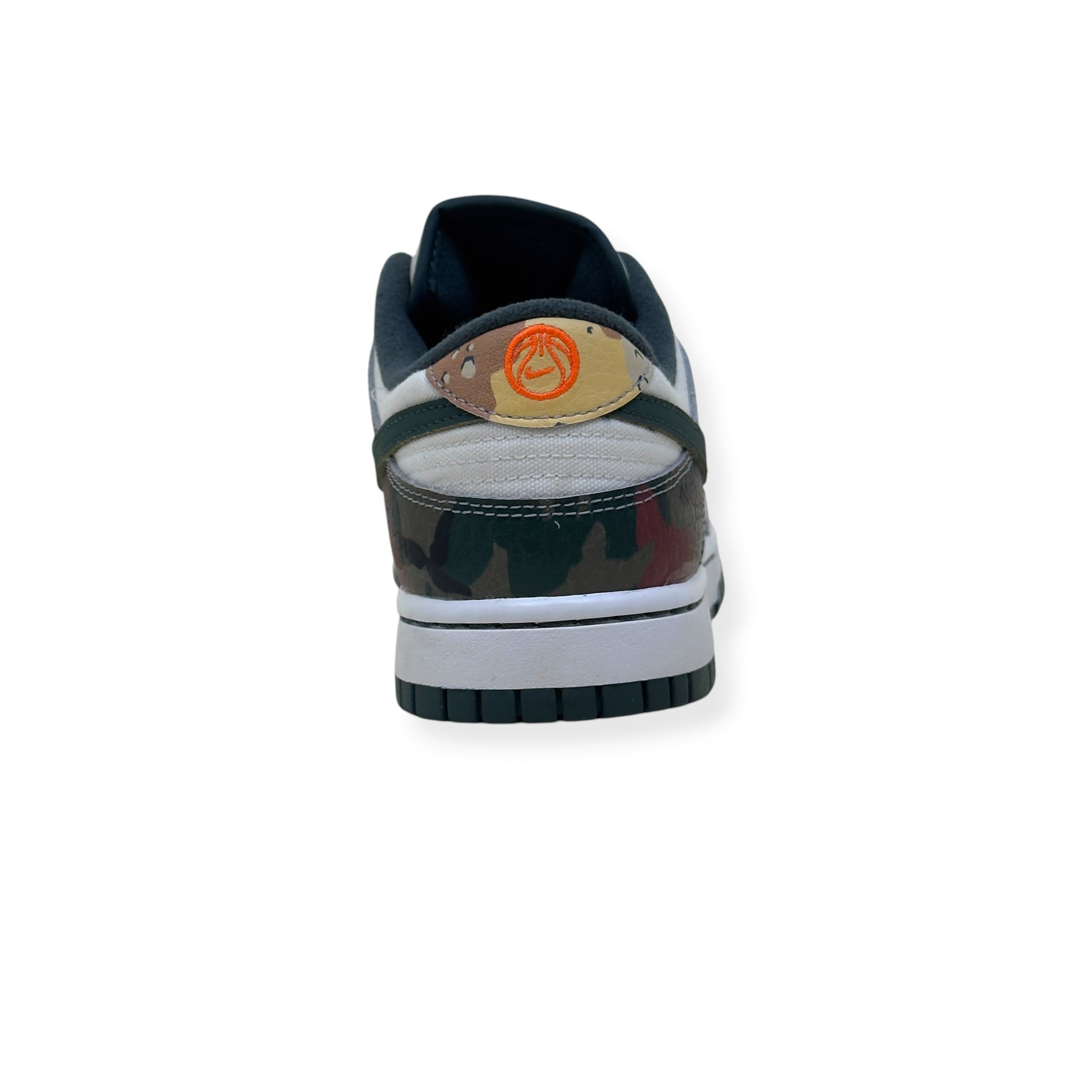 NIKE DUNK LOW-TOP CAMO SNEAKER SAIL / MULTI CAMO UK7