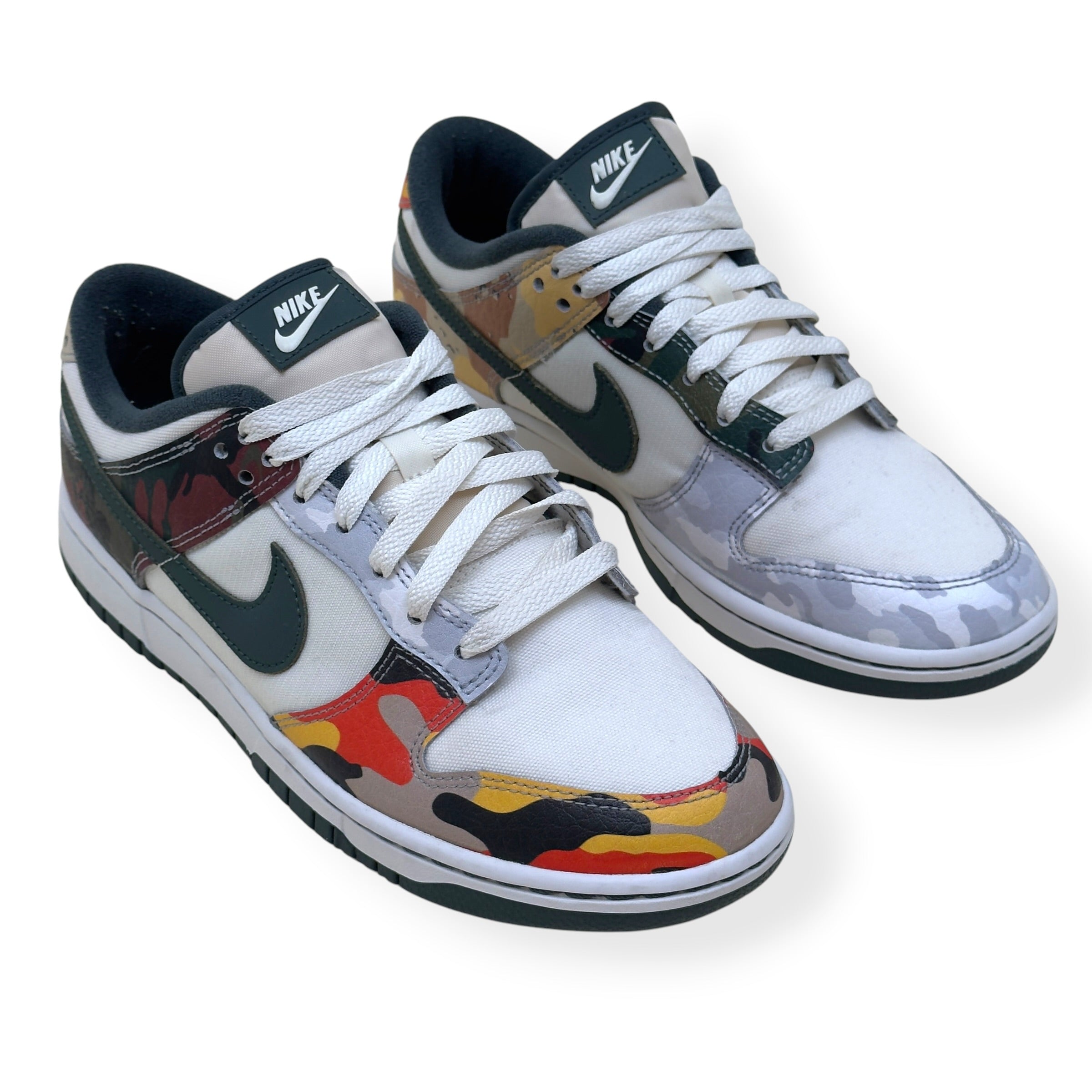 NIKE DUNK LOW-TOP CAMO SNEAKER SAIL / MULTI CAMO UK7