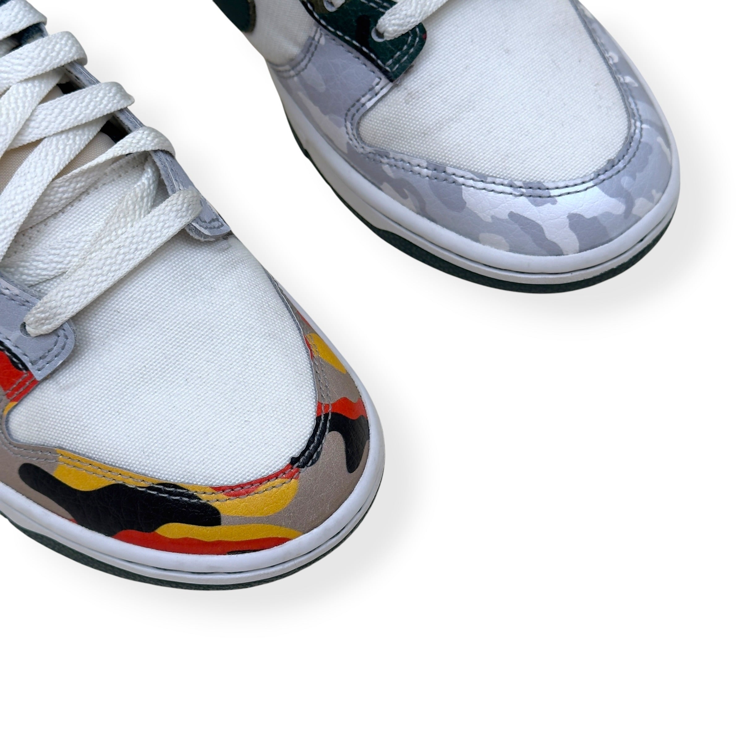 NIKE DUNK LOW-TOP CAMO SNEAKER SAIL / MULTI CAMO UK7