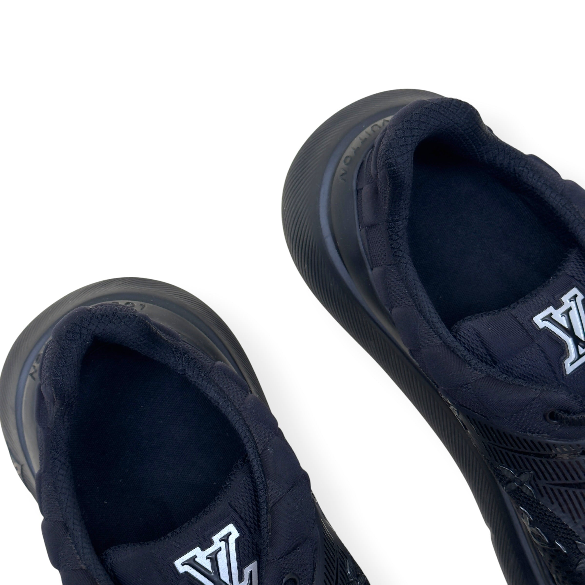 LOUIS VUITTON SHOW UP SNEAKER BLACK UK10